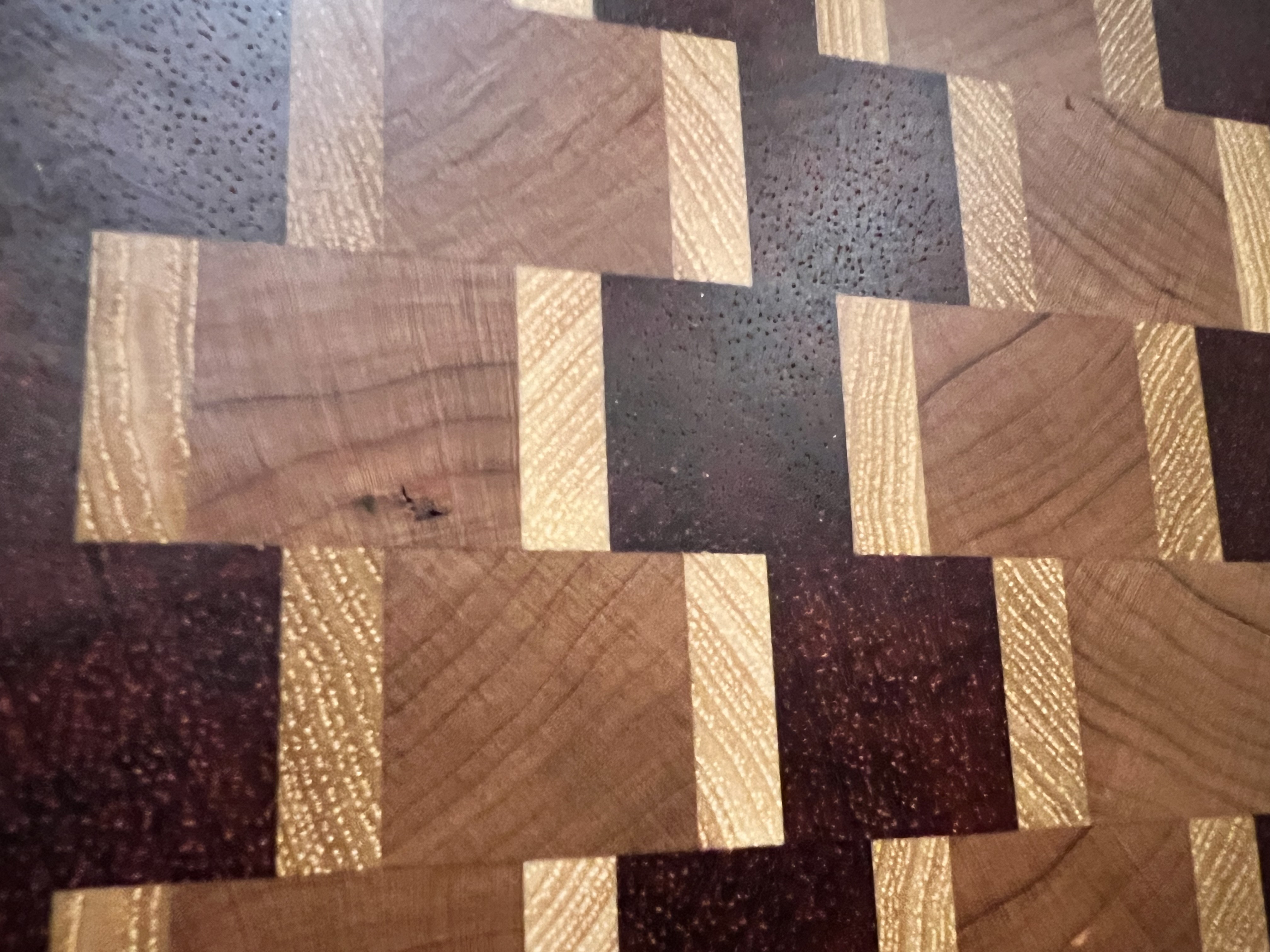 Single Handle End Grain Hardwood Cutting Board