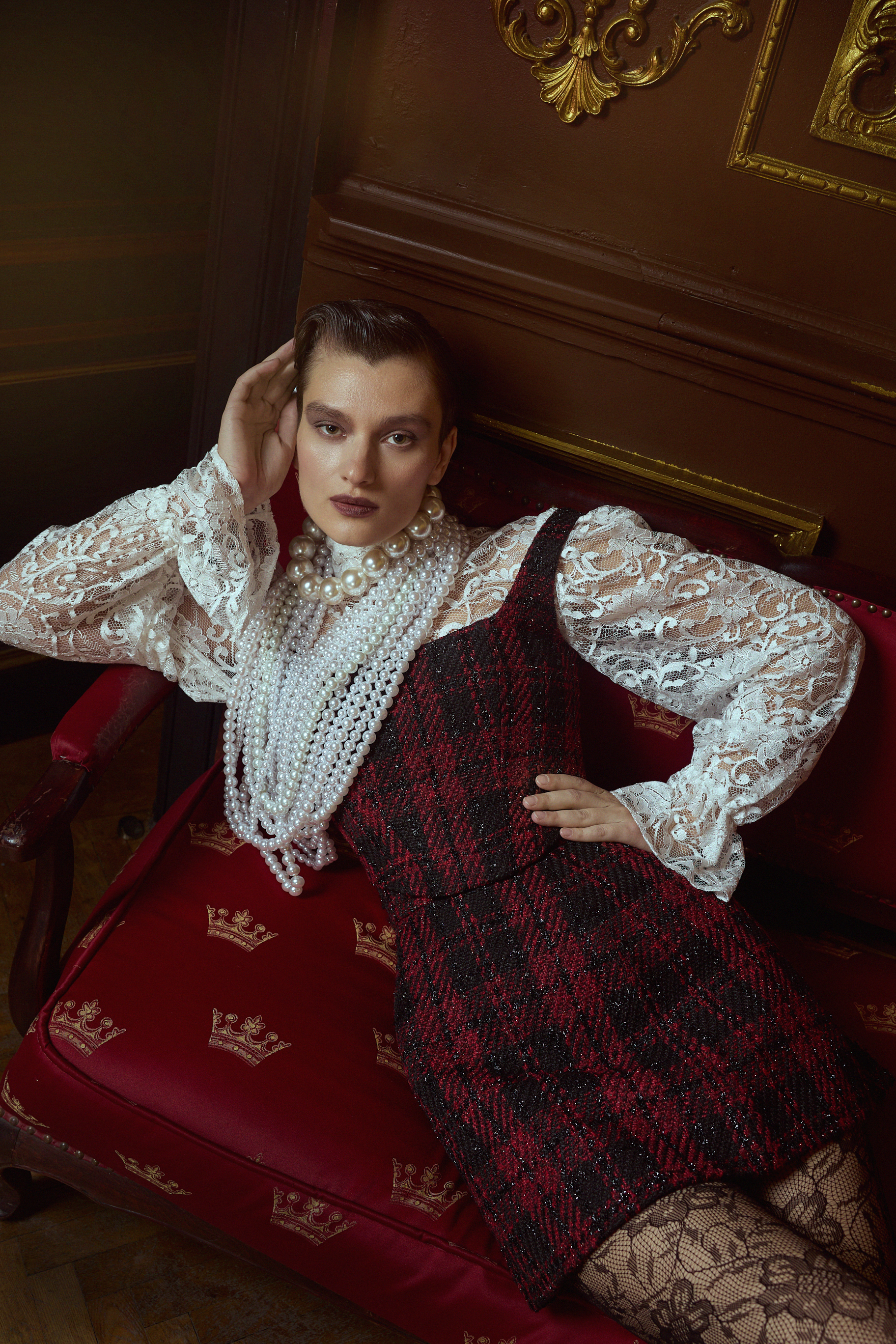 Korseto ir sijono kostiumėlis Jauniškas