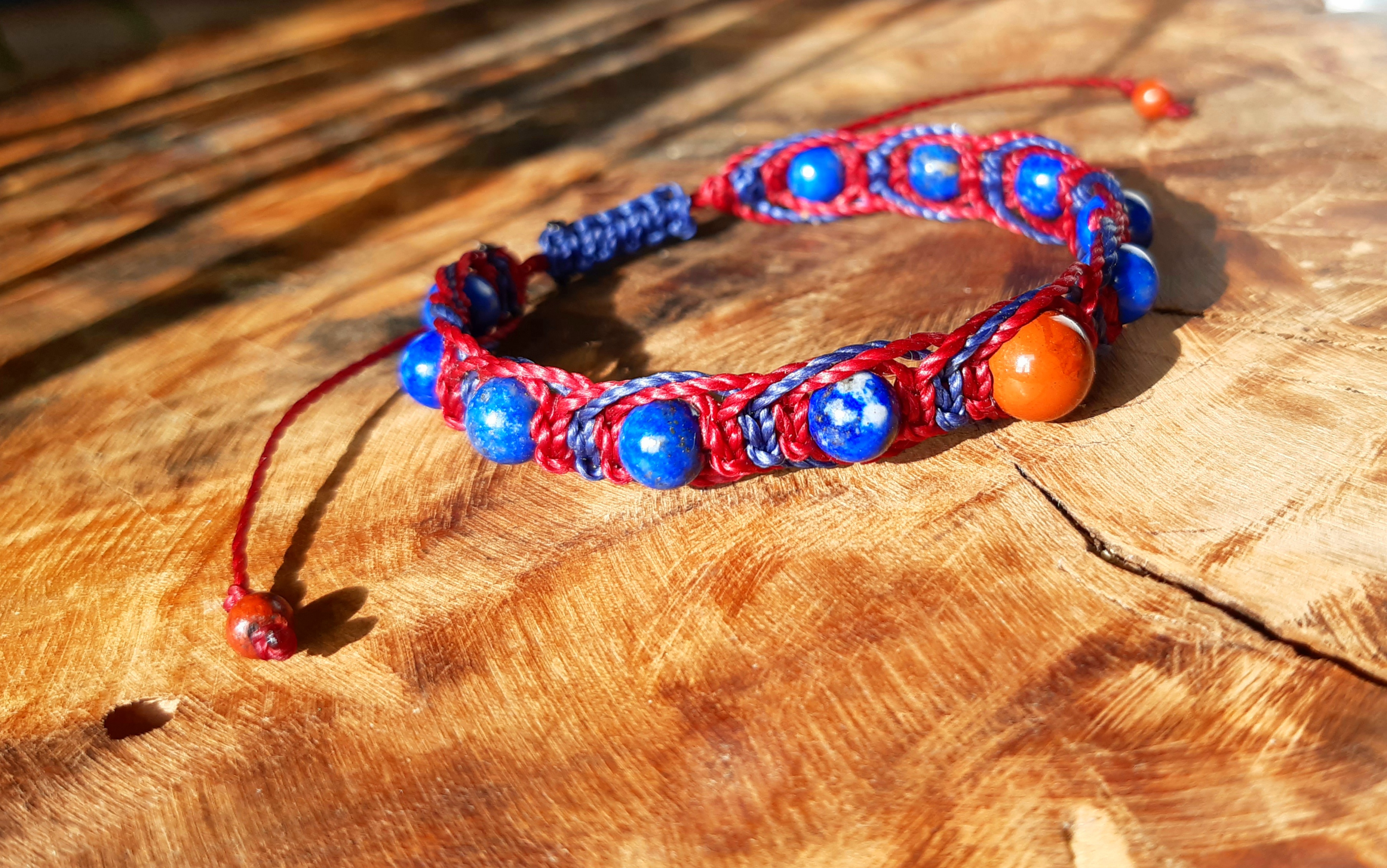 Bracelet énergétique en macramé