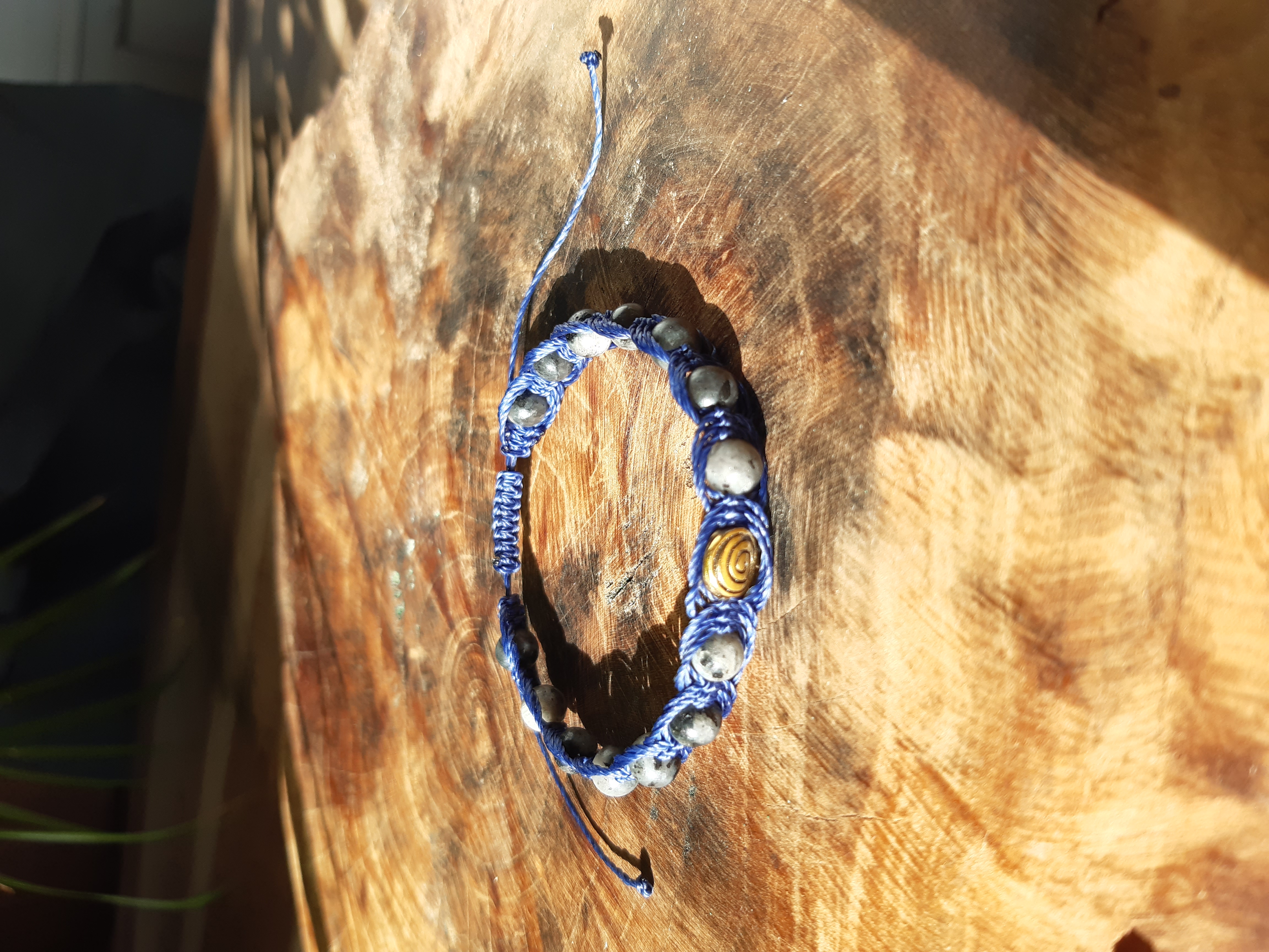 Bracelet énergétique en macramé