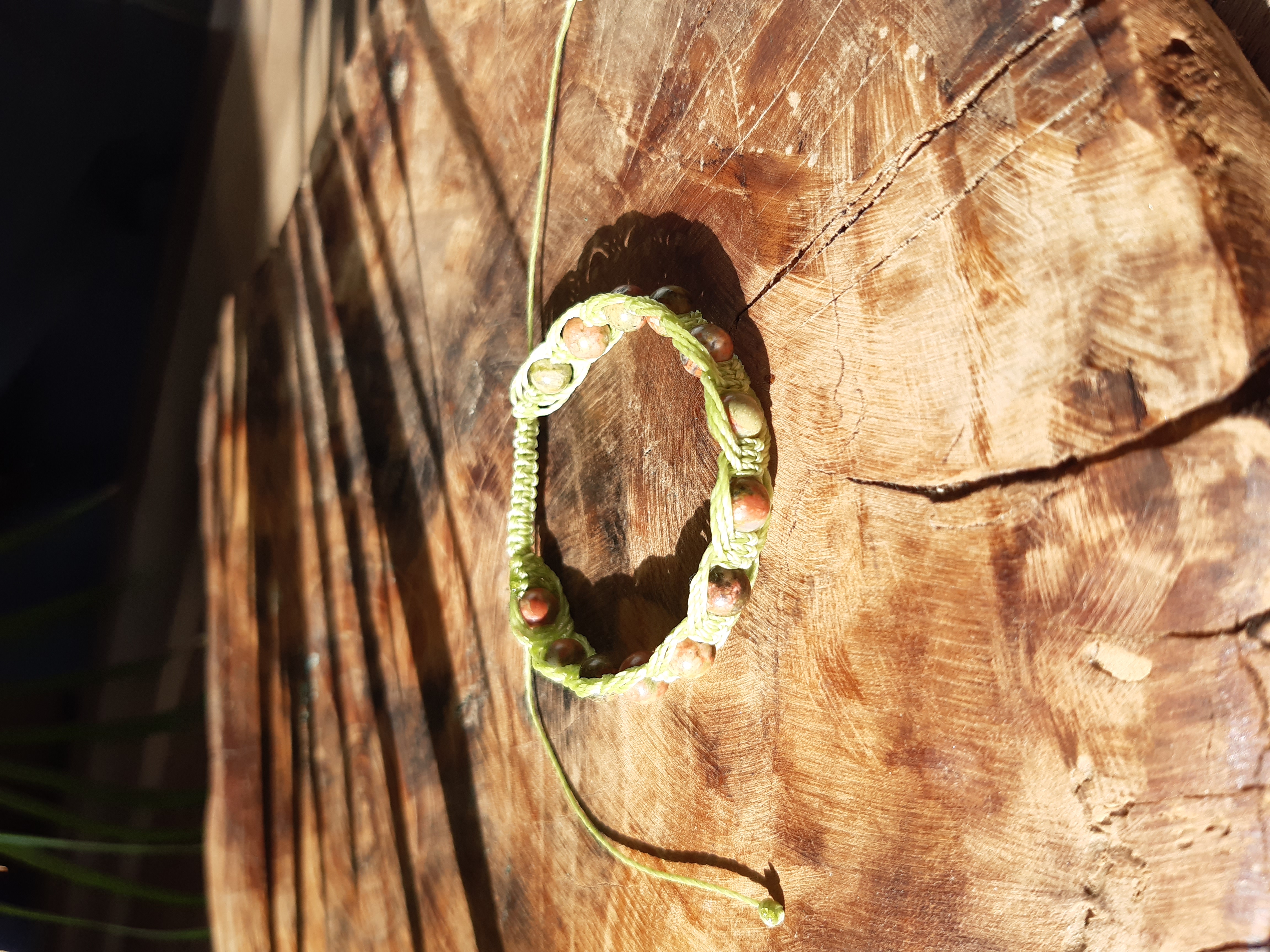 Bracelet énergétique en macramé