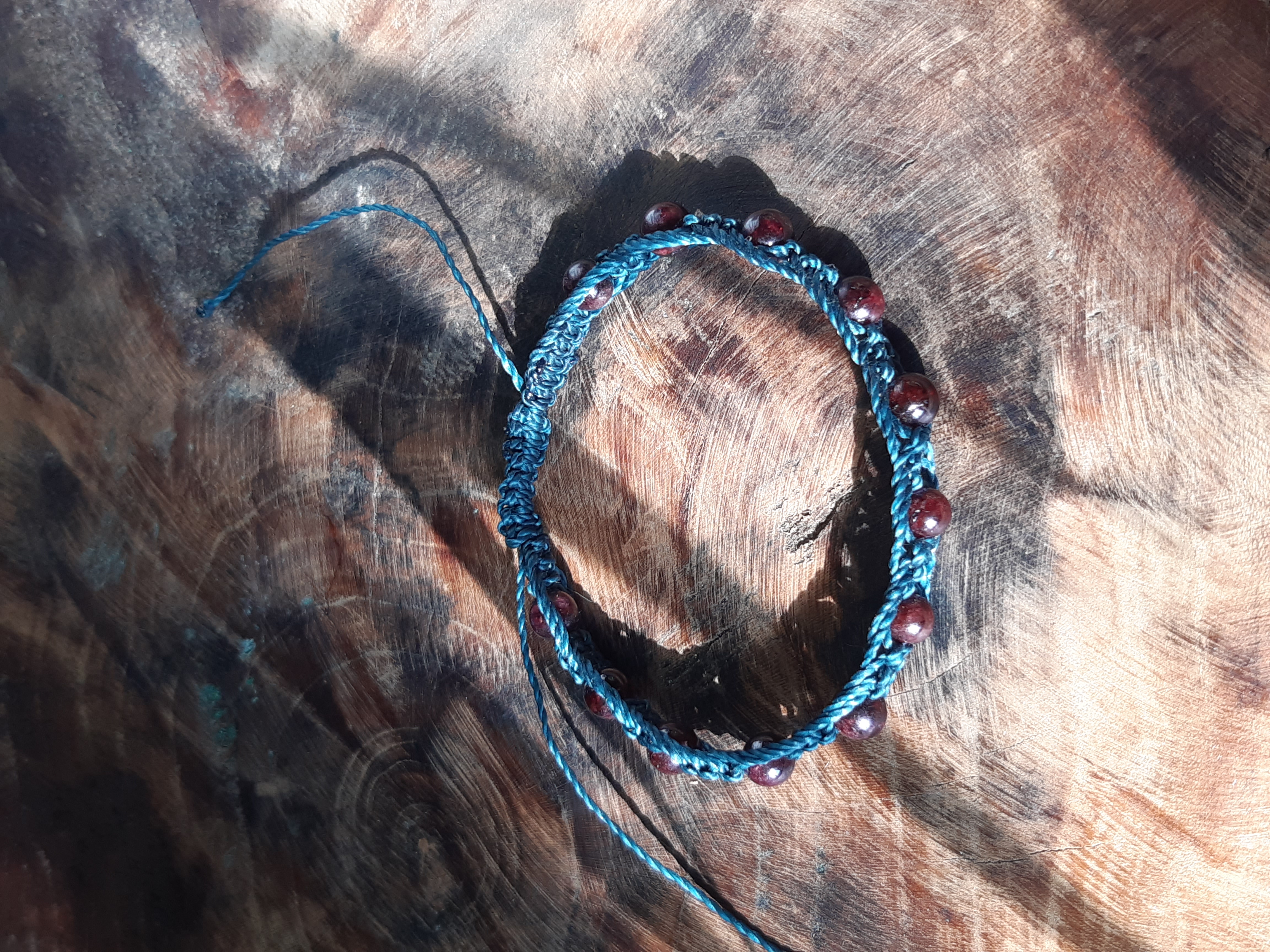 Bracelet énergétique en macramé