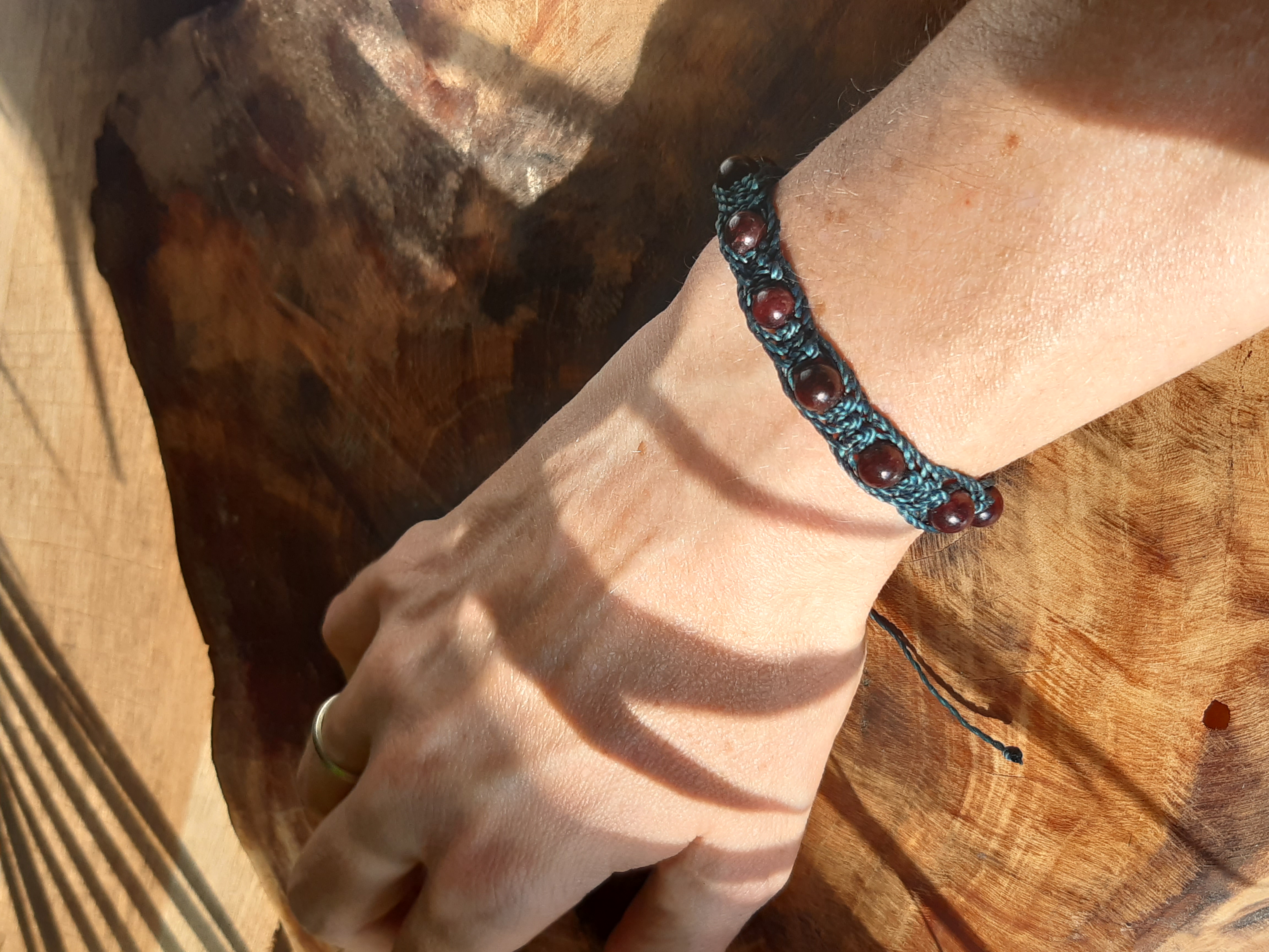 Bracelet énergétique en macramé