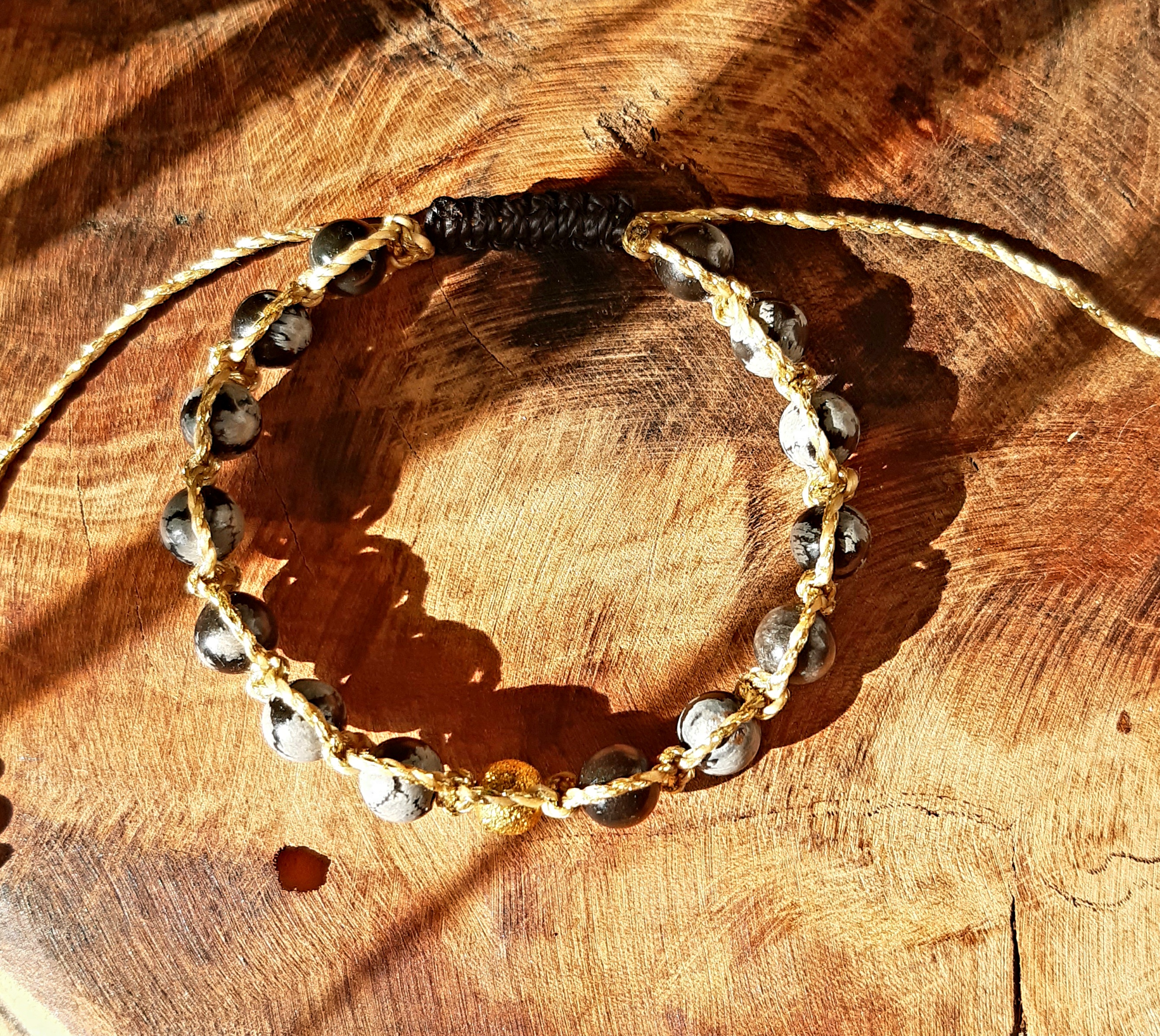 Bracelet énergétique en macramé