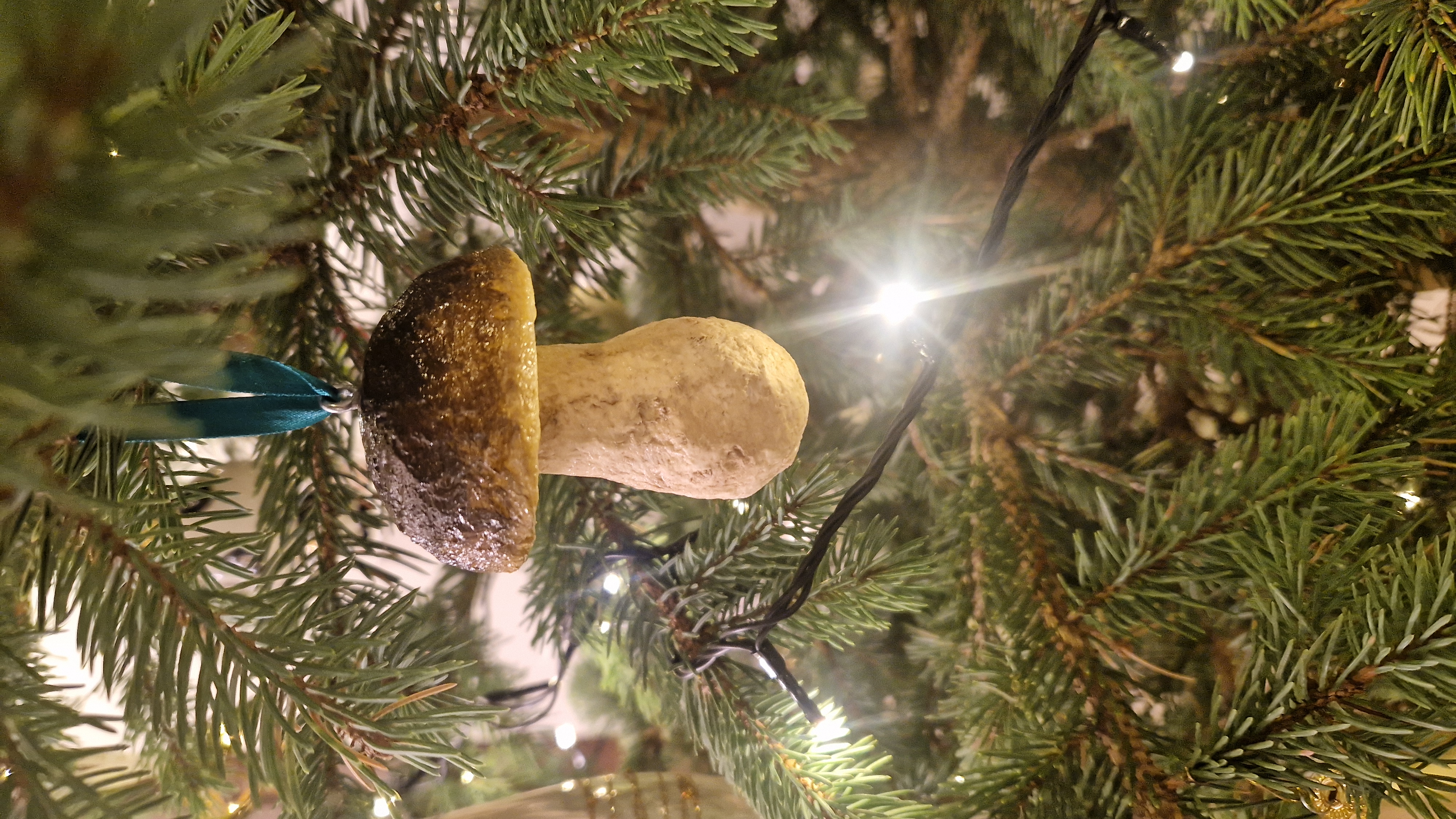 KALĖDINIŲ ŽAISLIUKŲ GAMYBOS DIRBTUVĖS VILNIUJE