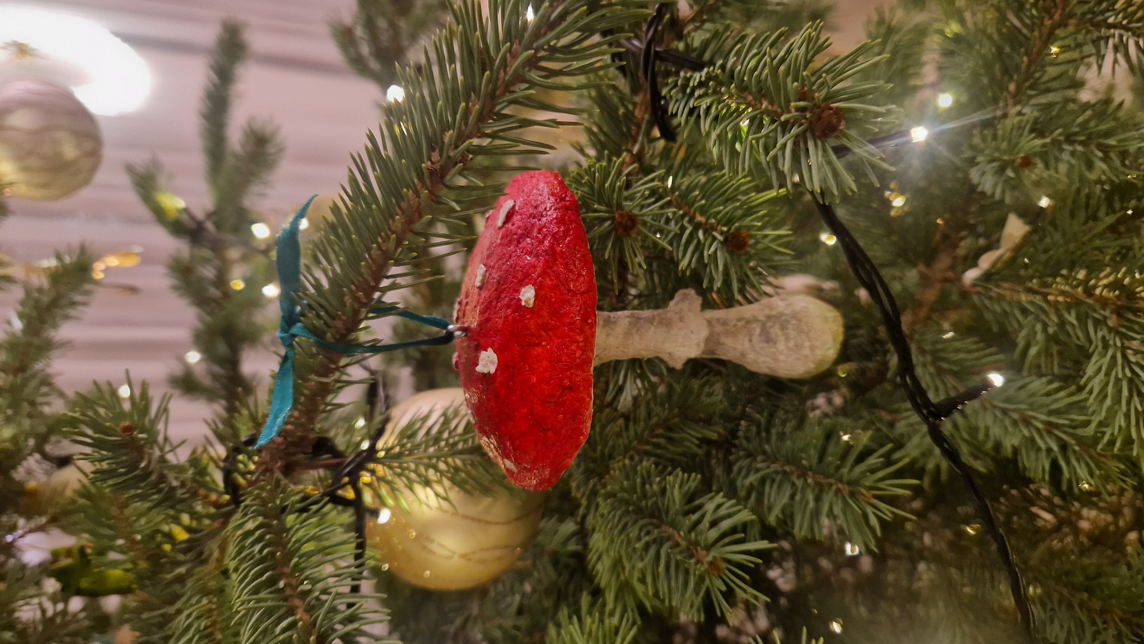 KALĖDINIŲ ŽAISLIUKŲ GAMYBOS DIRBTUVĖS VILNIUJE