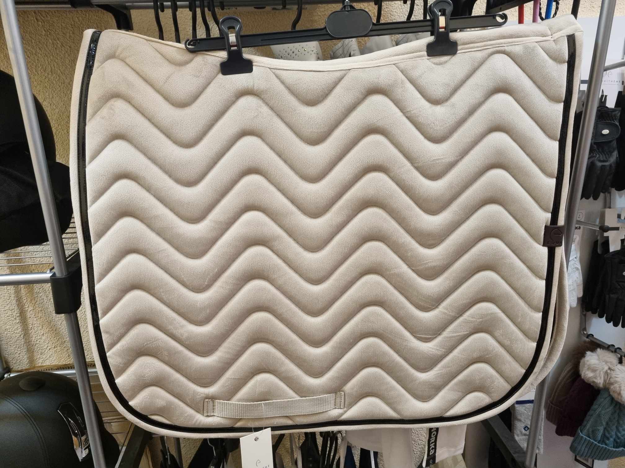 Išjodinėjimo pobalnis EQUITHÈME "GLOSSY"