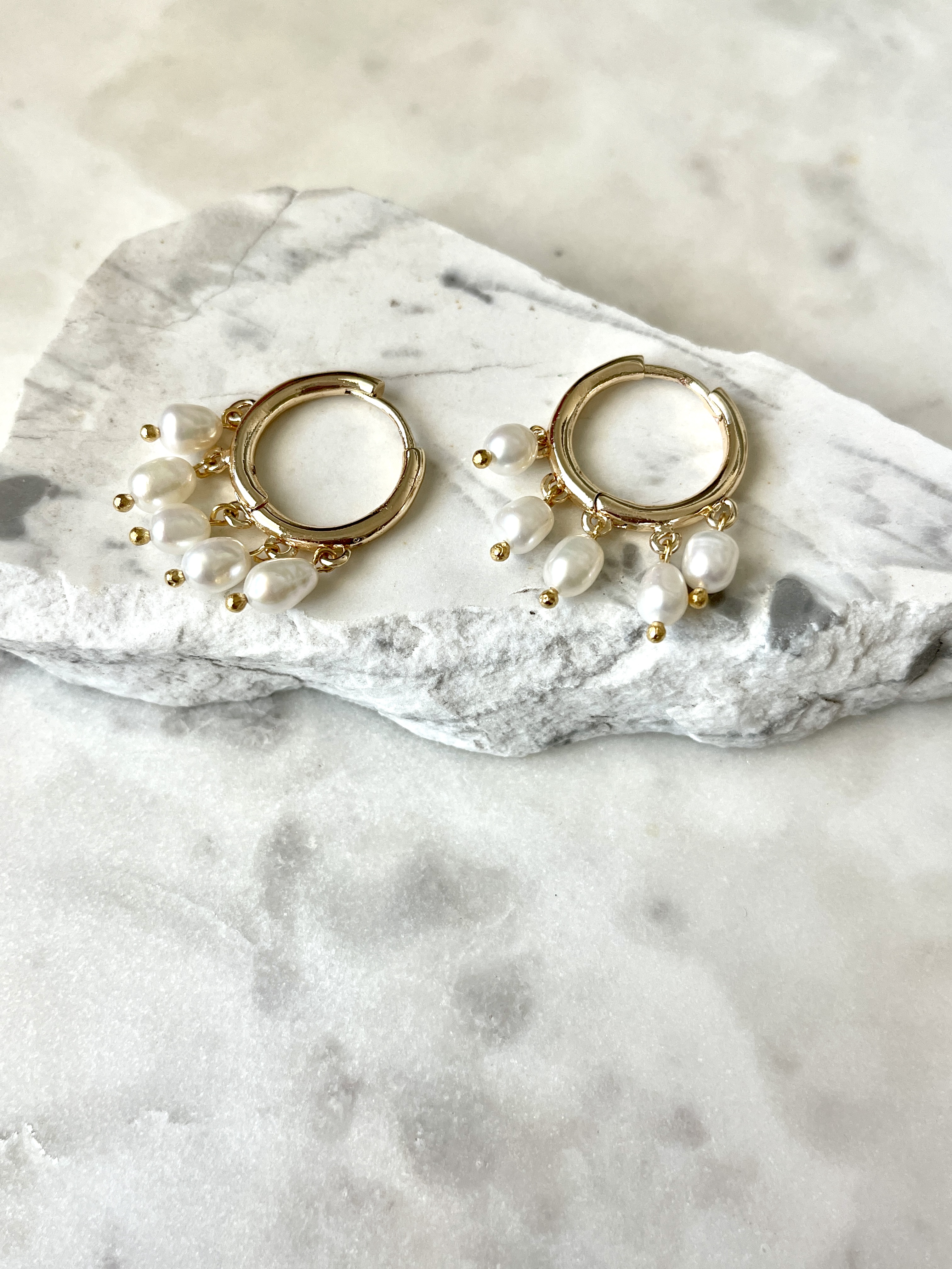 Blanc Freshwater Hoops