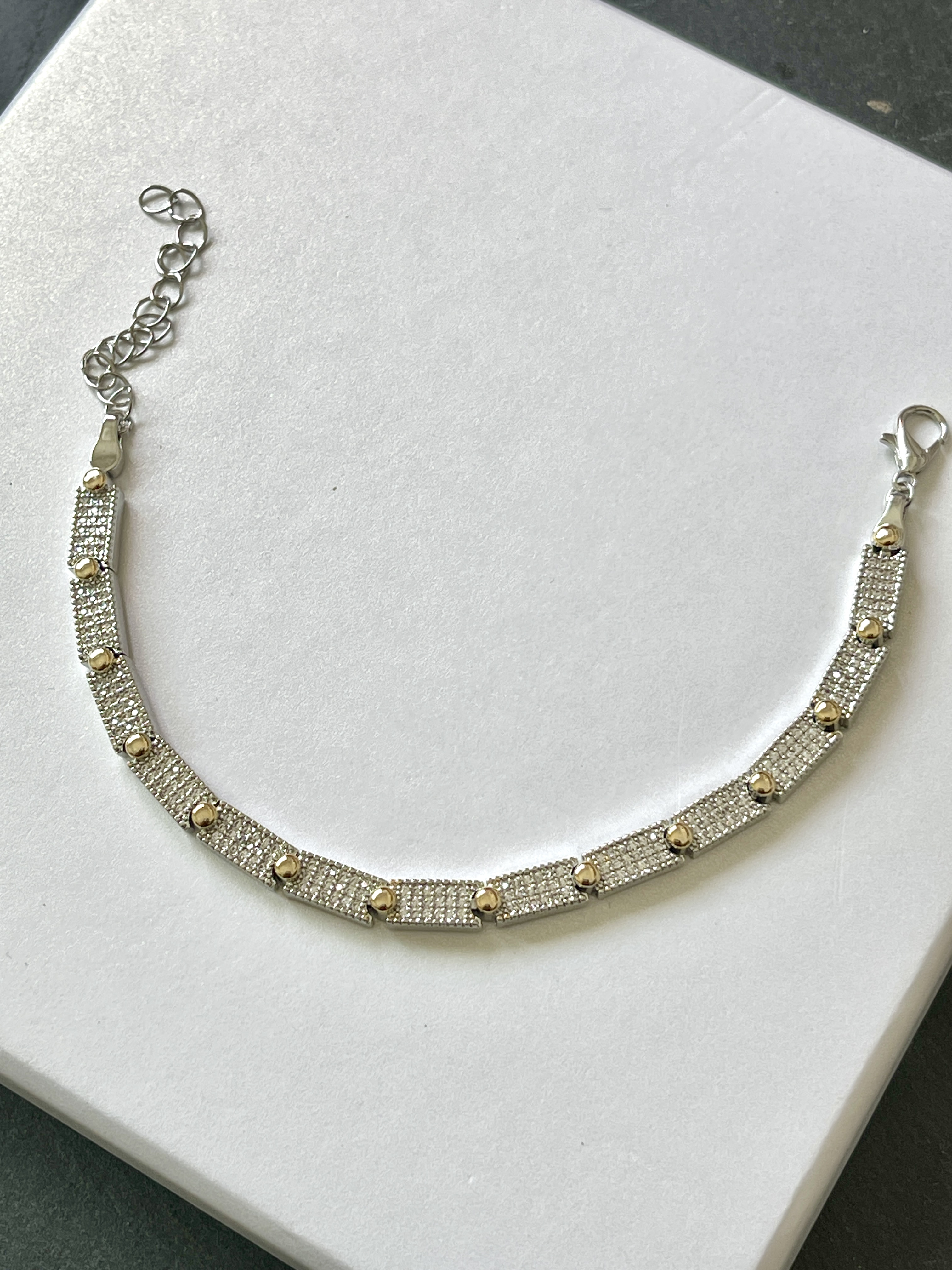 Lola Linked Bracelet