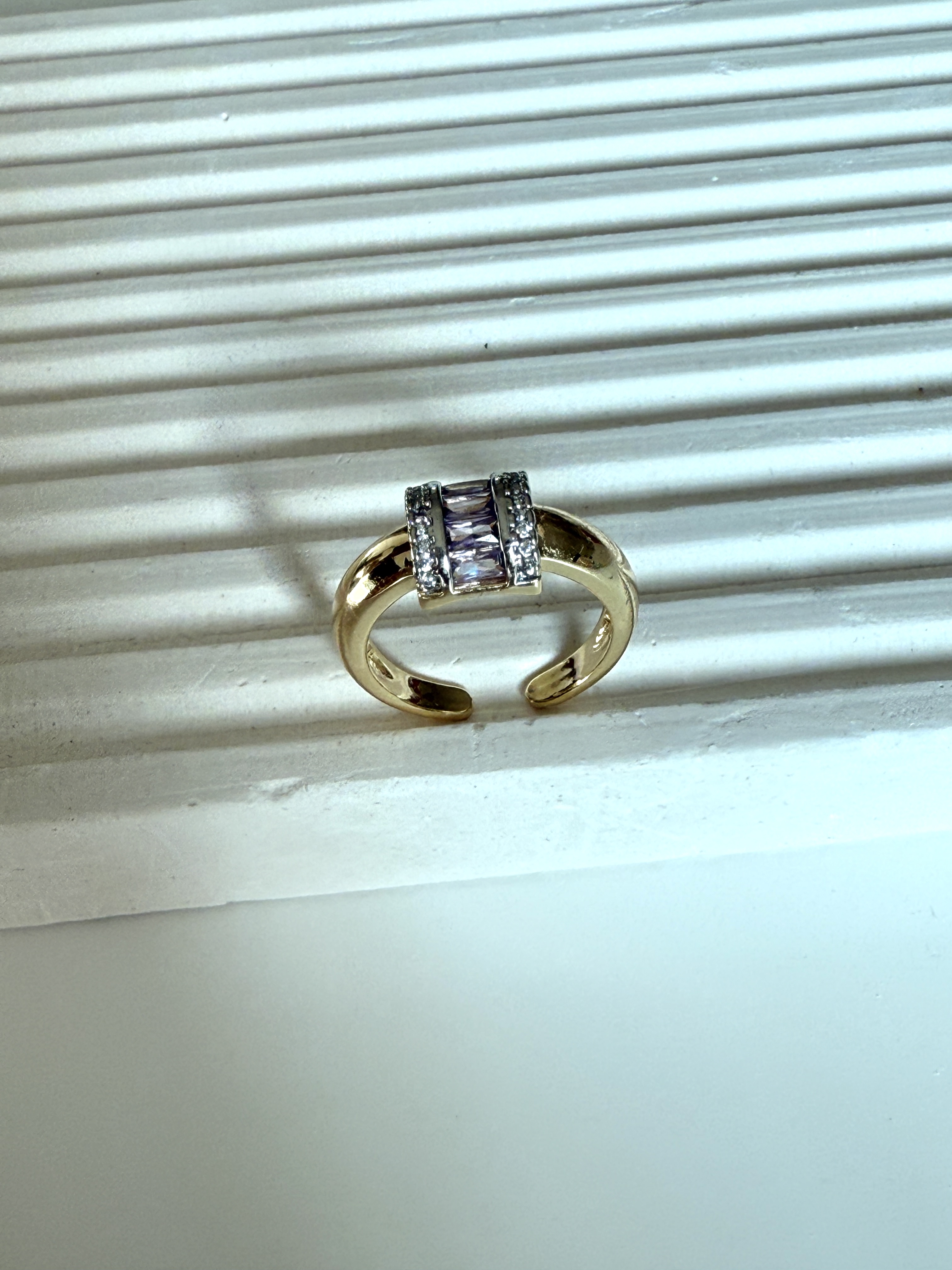 Prya Ring (Purple)