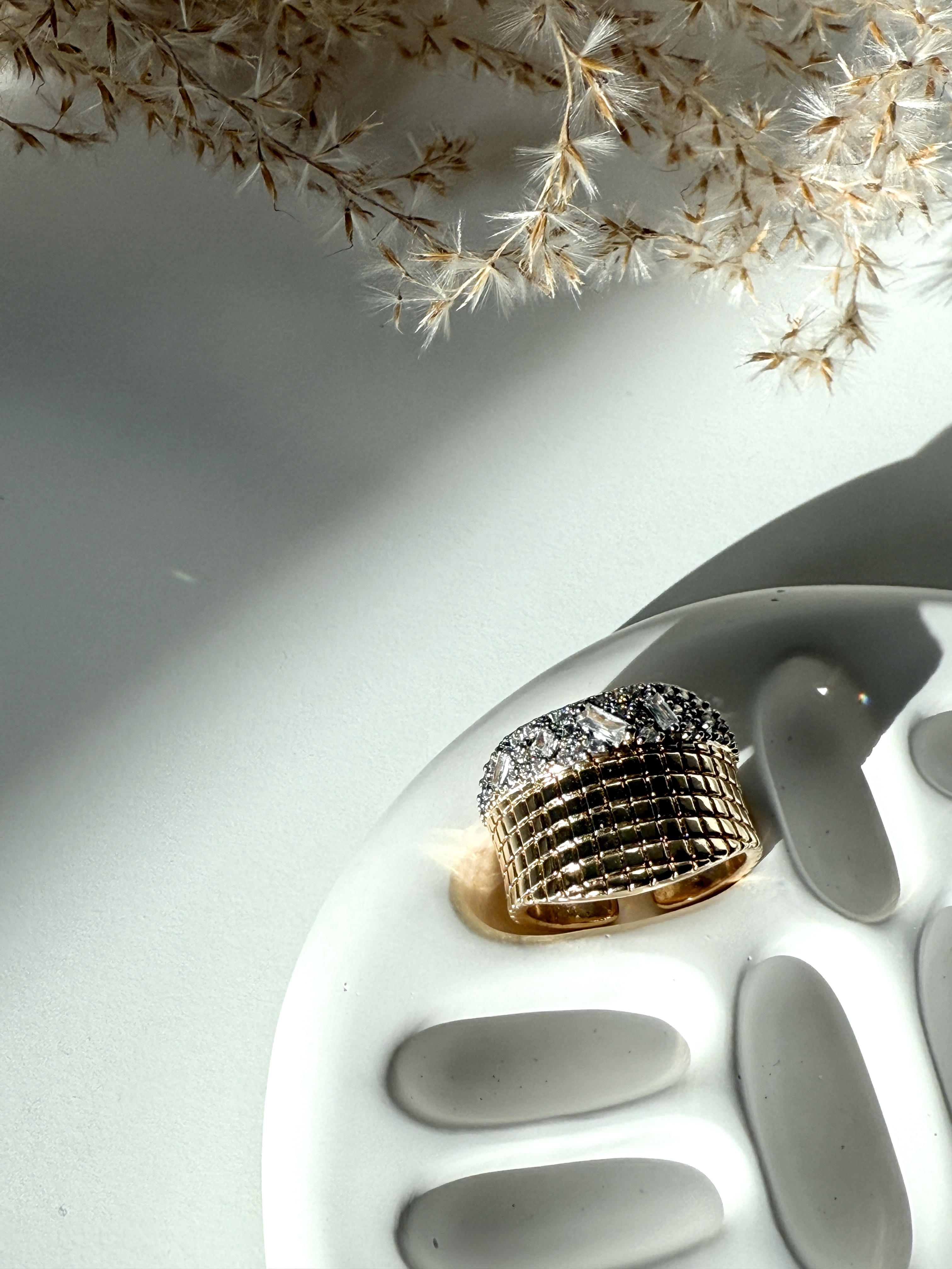 Studio 01 Ring