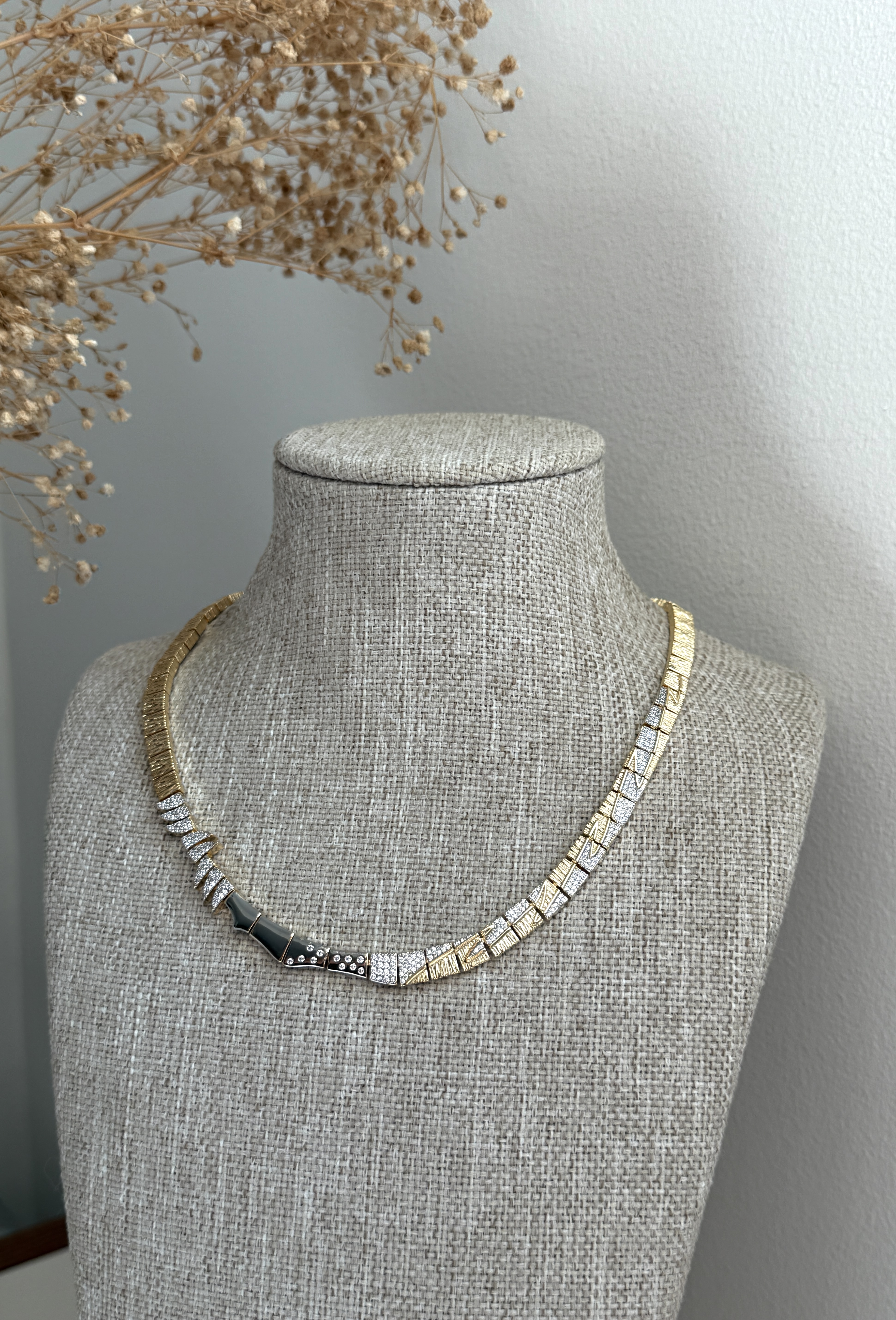 Zage Necklace