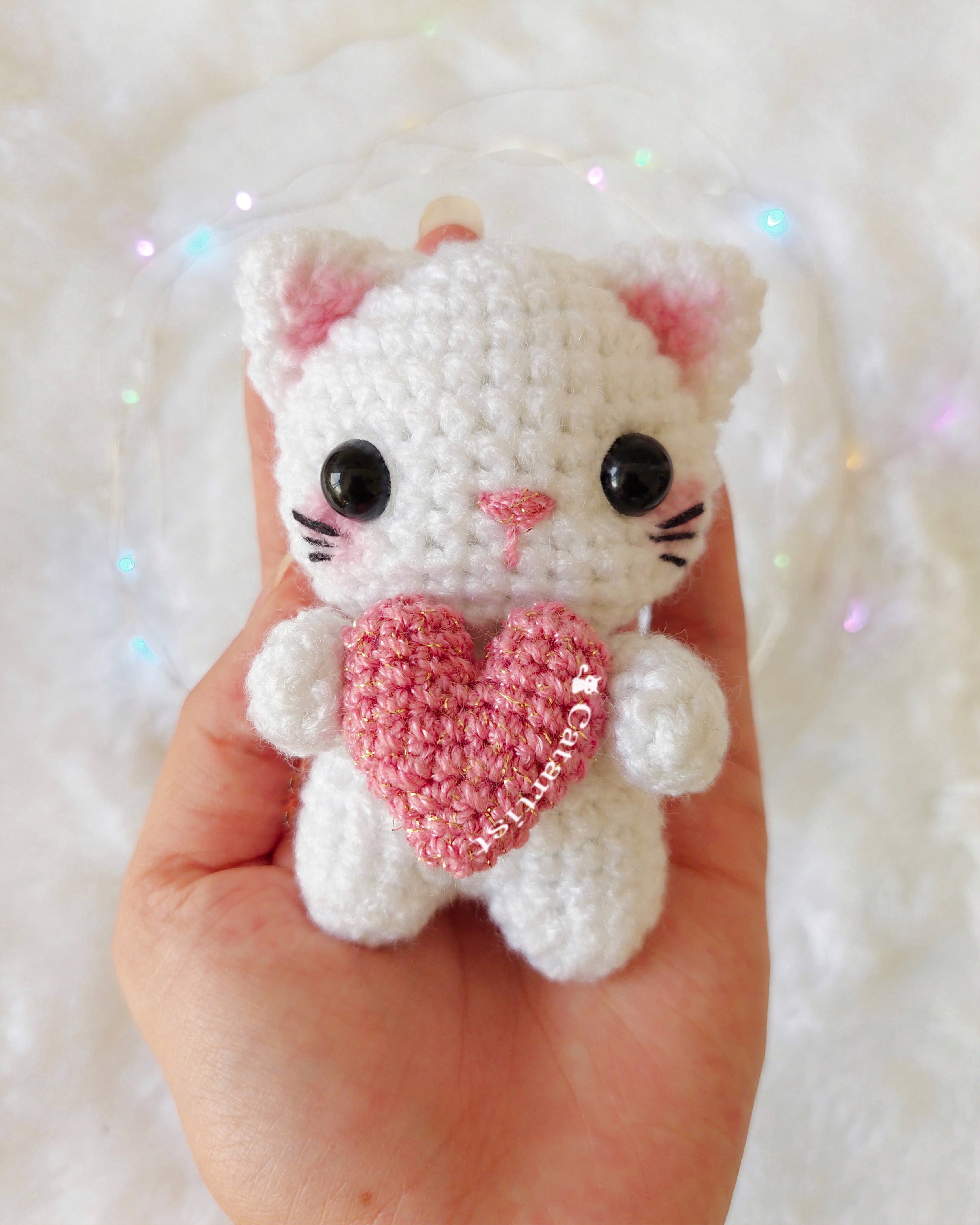 Gatito bebé (con corazón)
