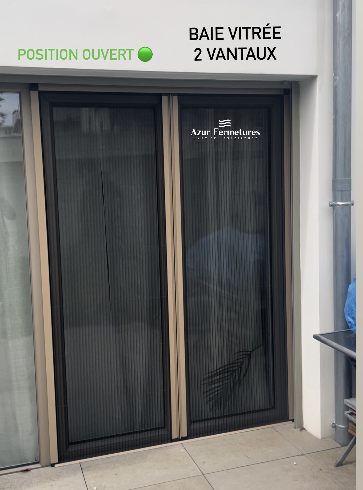 LOT DE 4 CACHES DE FINITION