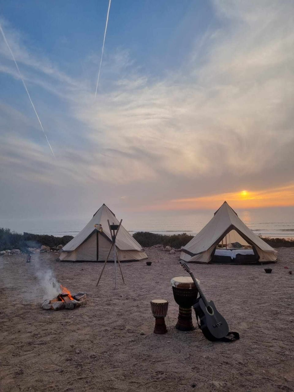 Nuit sous tentes  traditionnel au bord de l'océan 8 pax