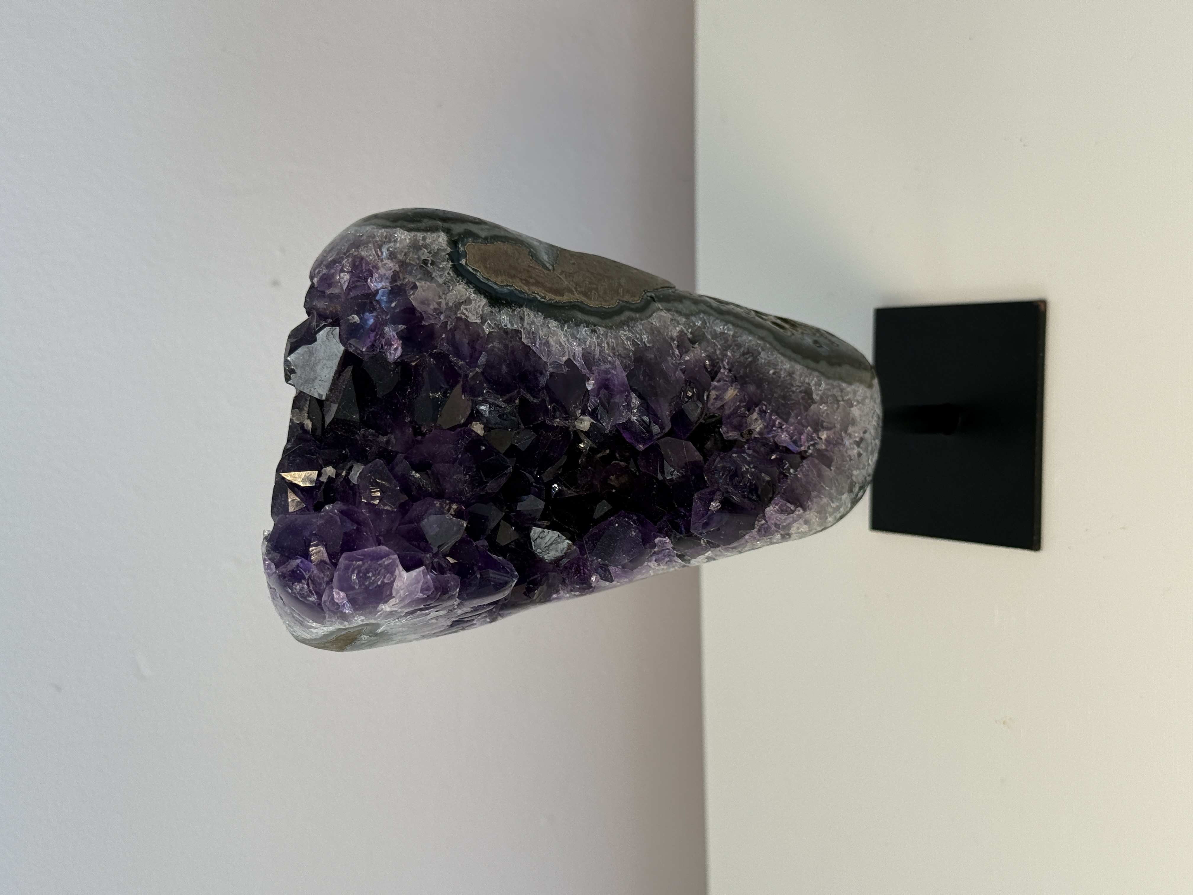 Ametisto drūza ant stovo 750g