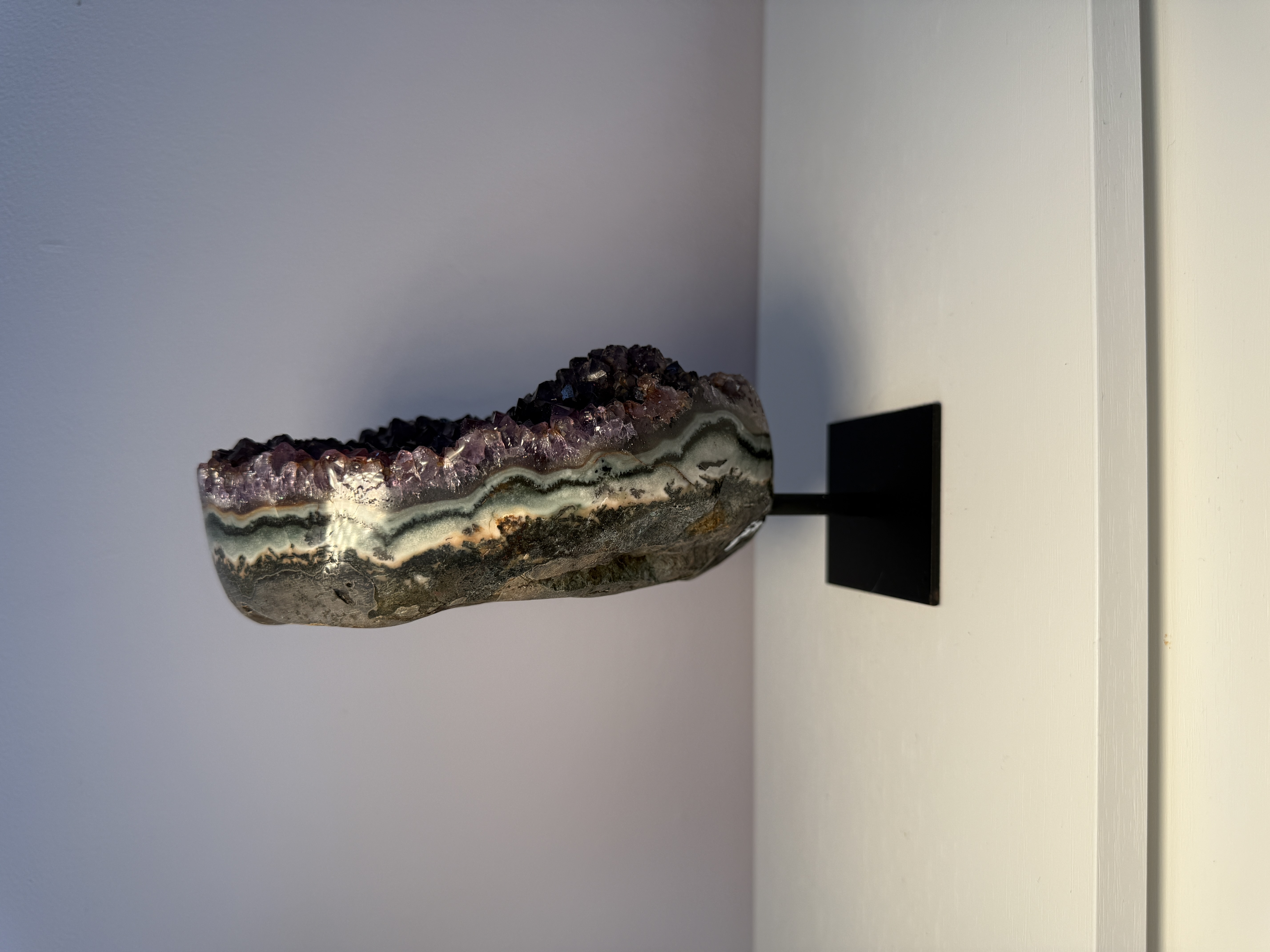 Ametisto drūza ant stovo 1,160kg