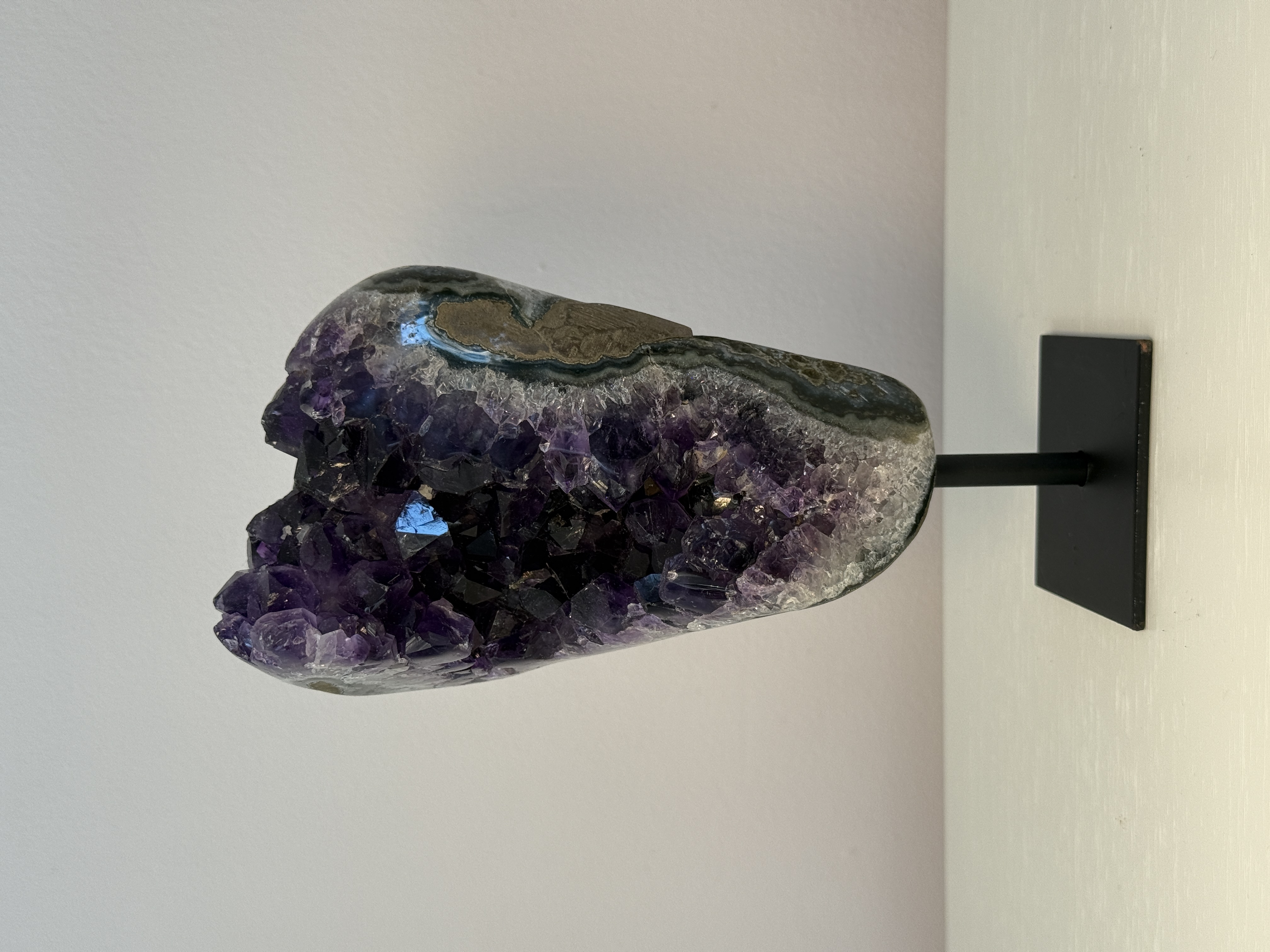 Ametisto drūza ant stovo 750g