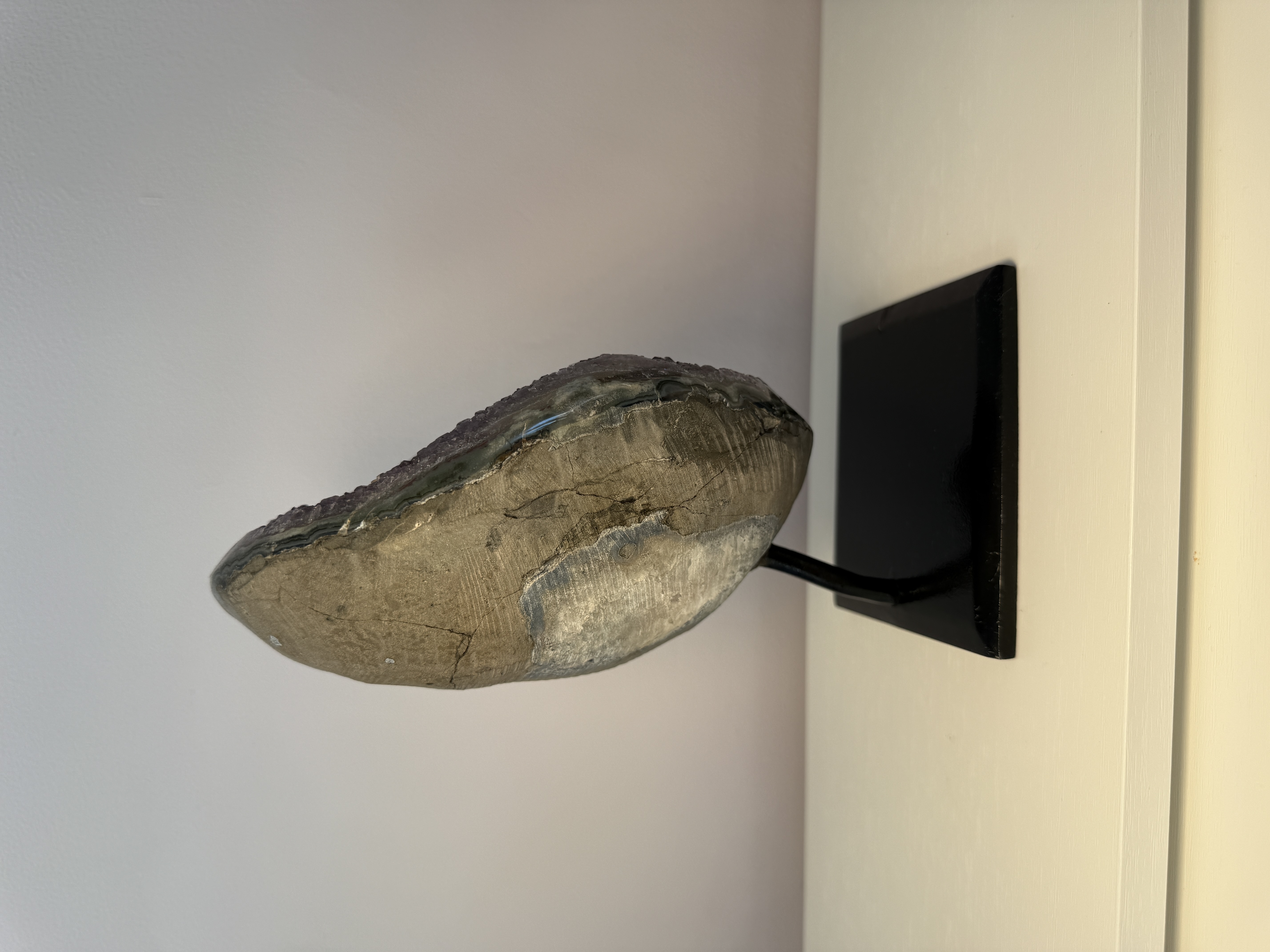 Ametisto drūza ant stovo 2,150kg