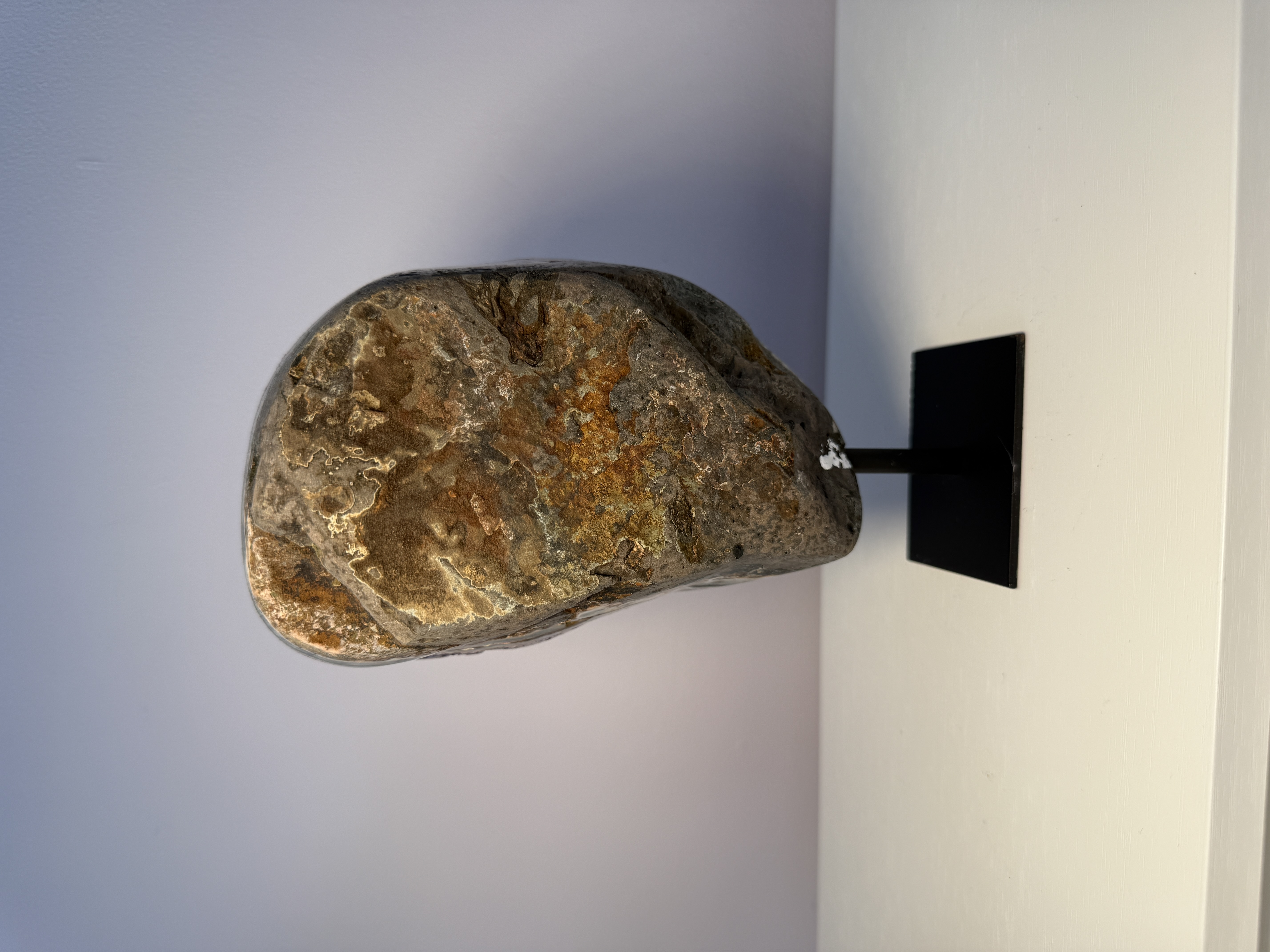 Ametisto drūza ant stovo 1,160kg