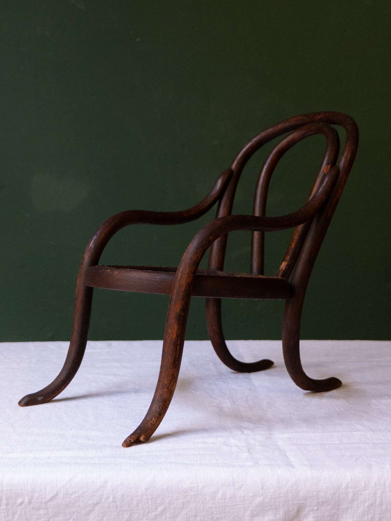 TIny Thonet