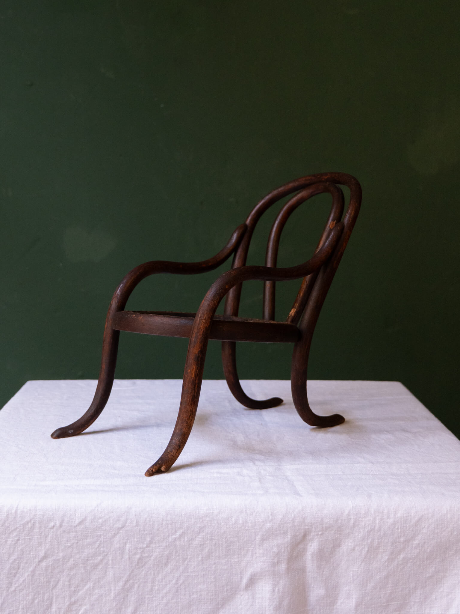 TIny Thonet