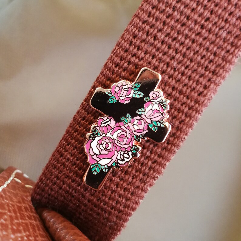 St. Therese of Lisieux Cross Pin