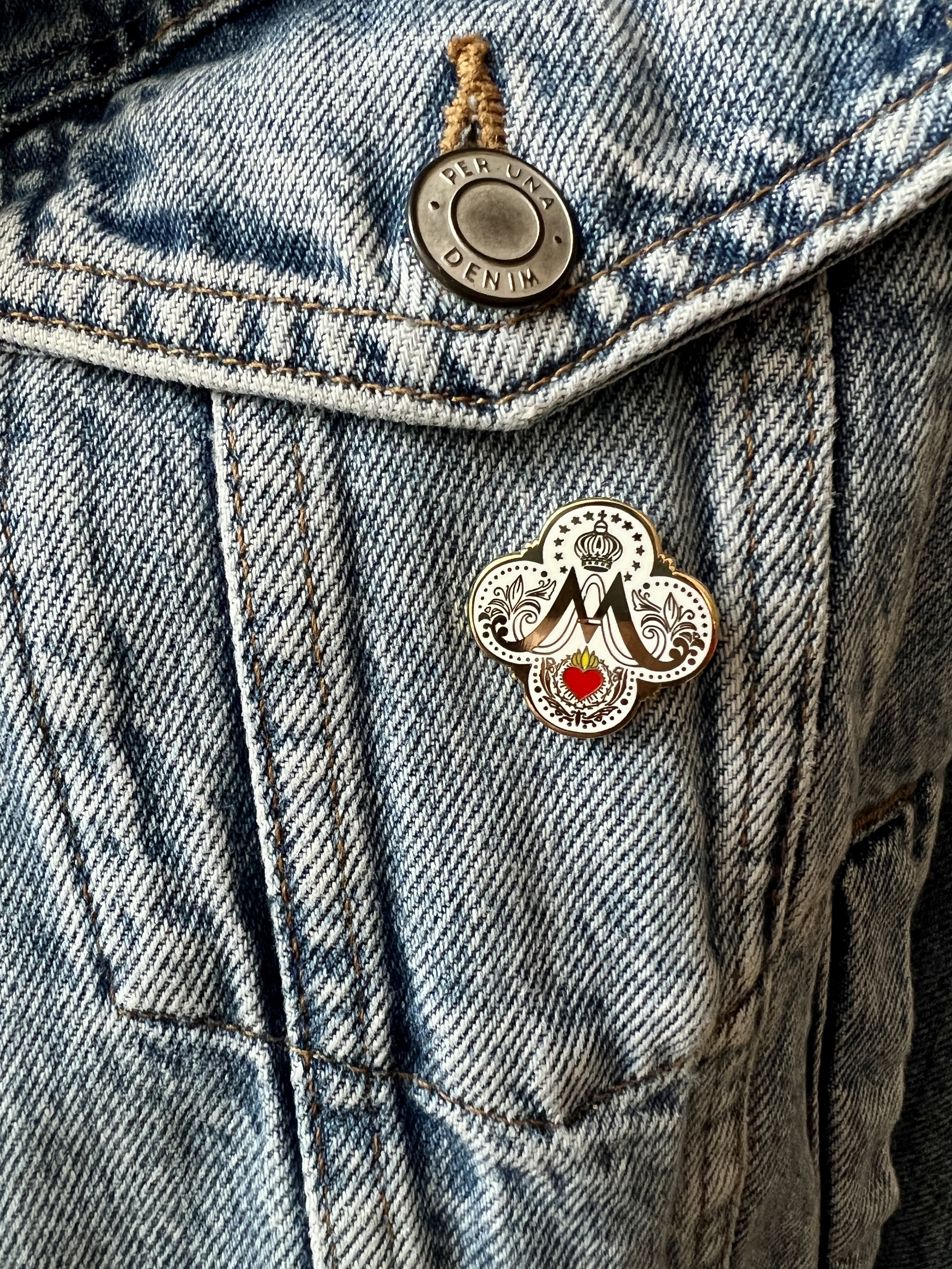 "Auspice Maria" Our Lady Of Fatima Pin
