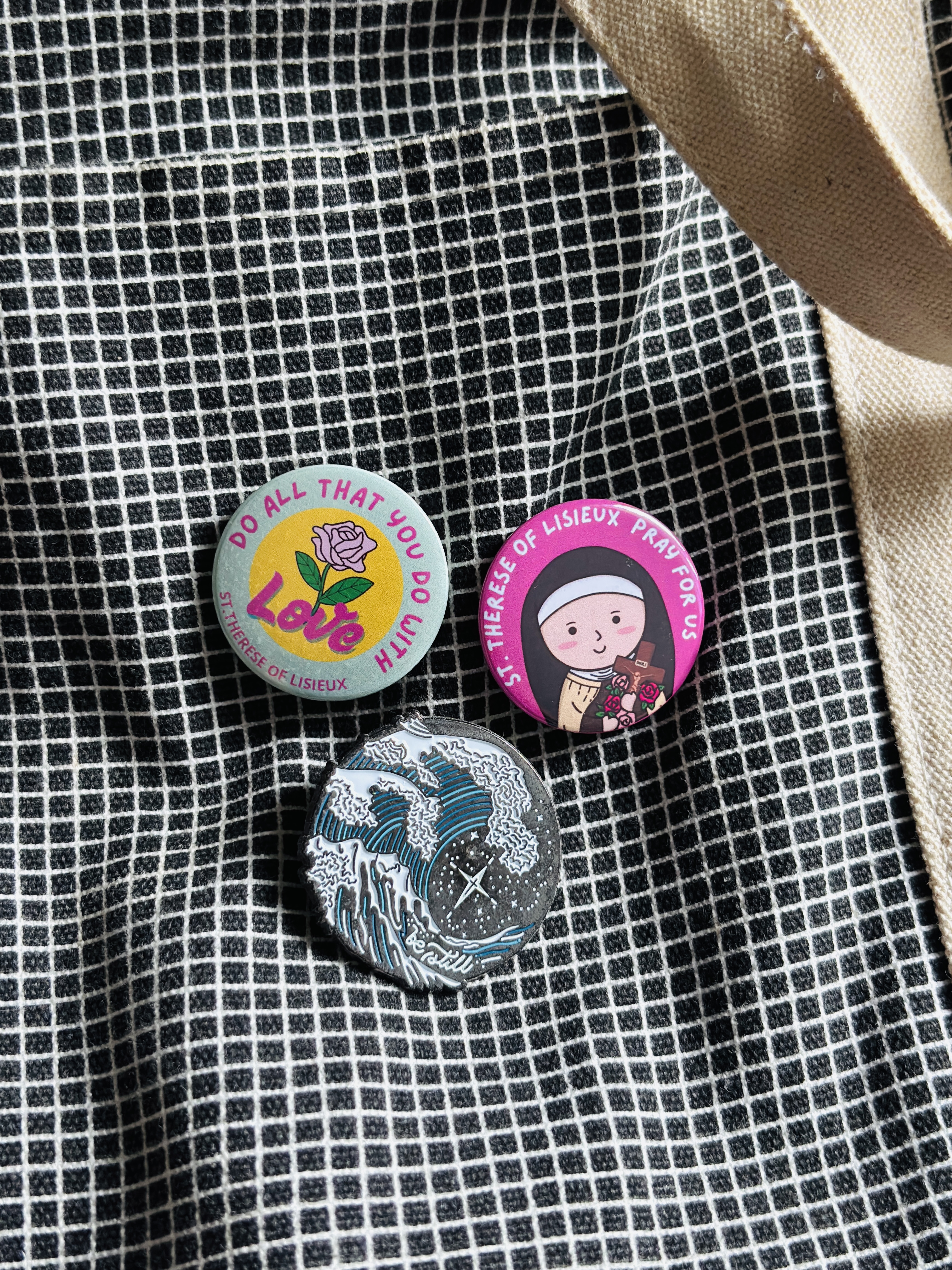 St. Therese of Lisieux Button Pins, 1 set (2 pcs)