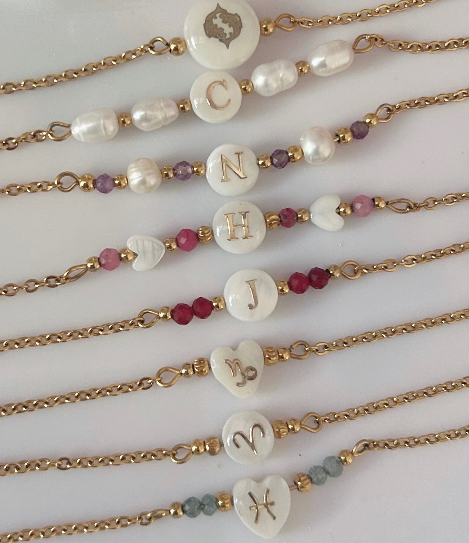 Bracelet personnalisé, lettre, initiale / signe astrologique