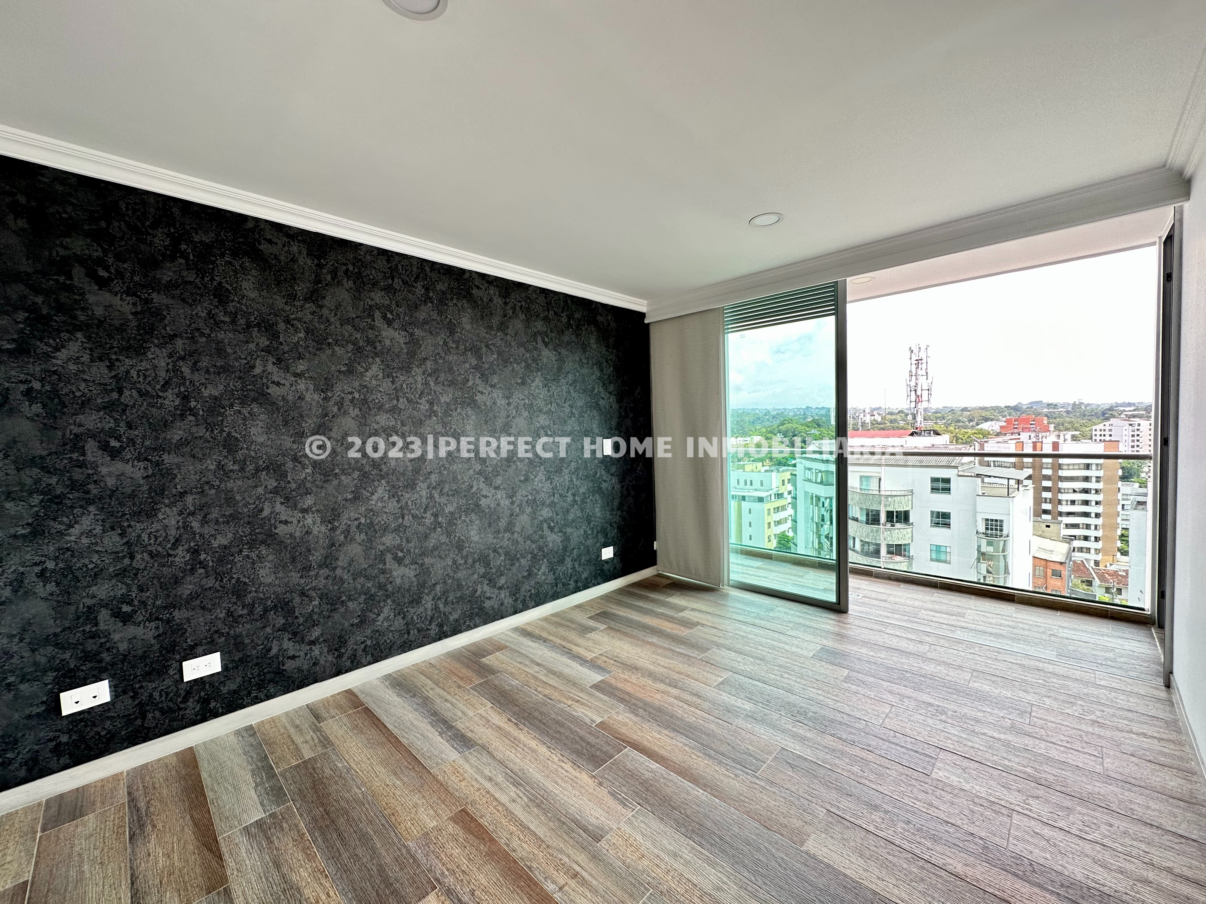 MODERNO APARTAESTUDIO EN VENTA PINARES PEREIRA