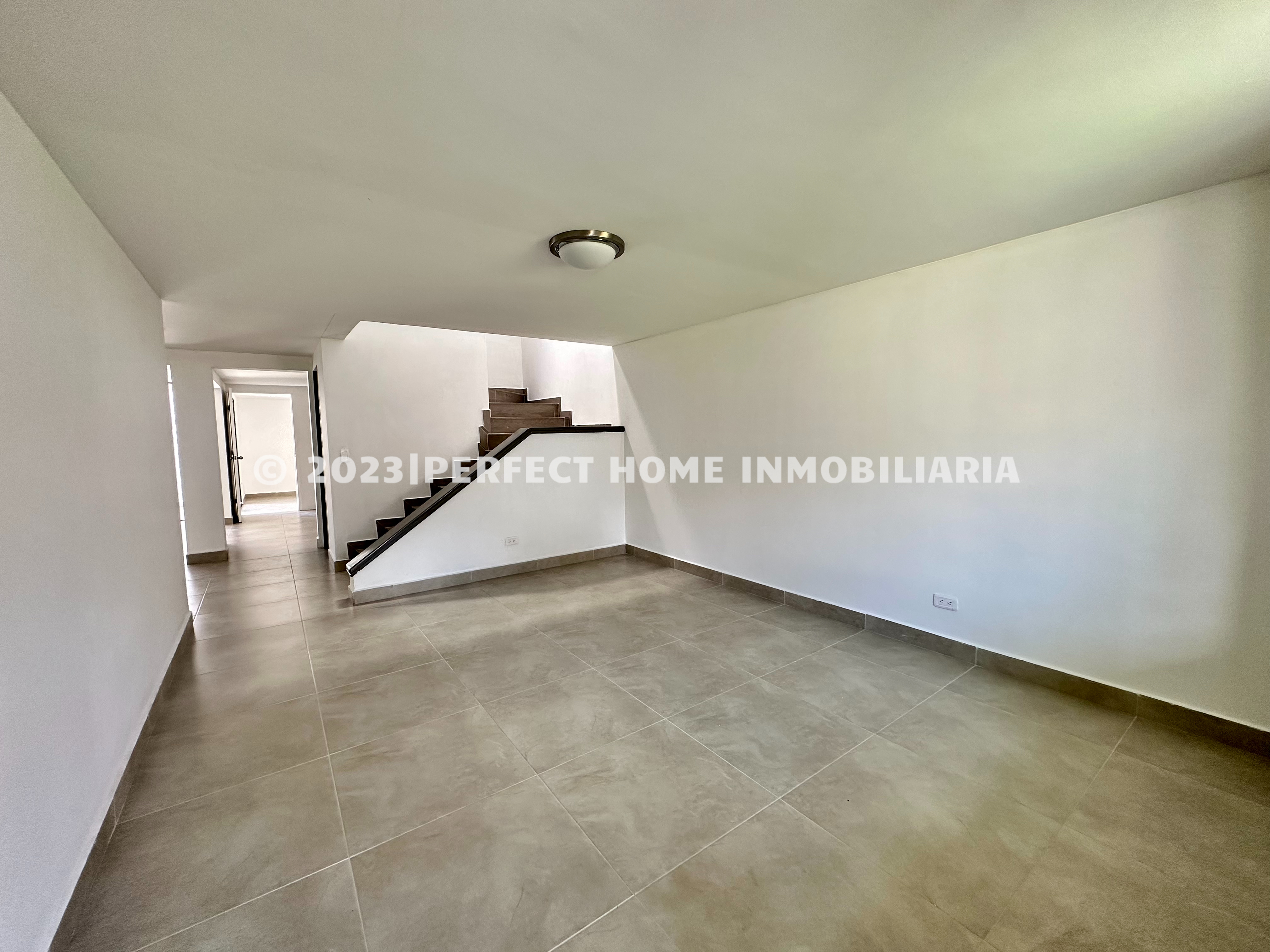 CASA EN VENTA LA CALLEJA ALAMOS