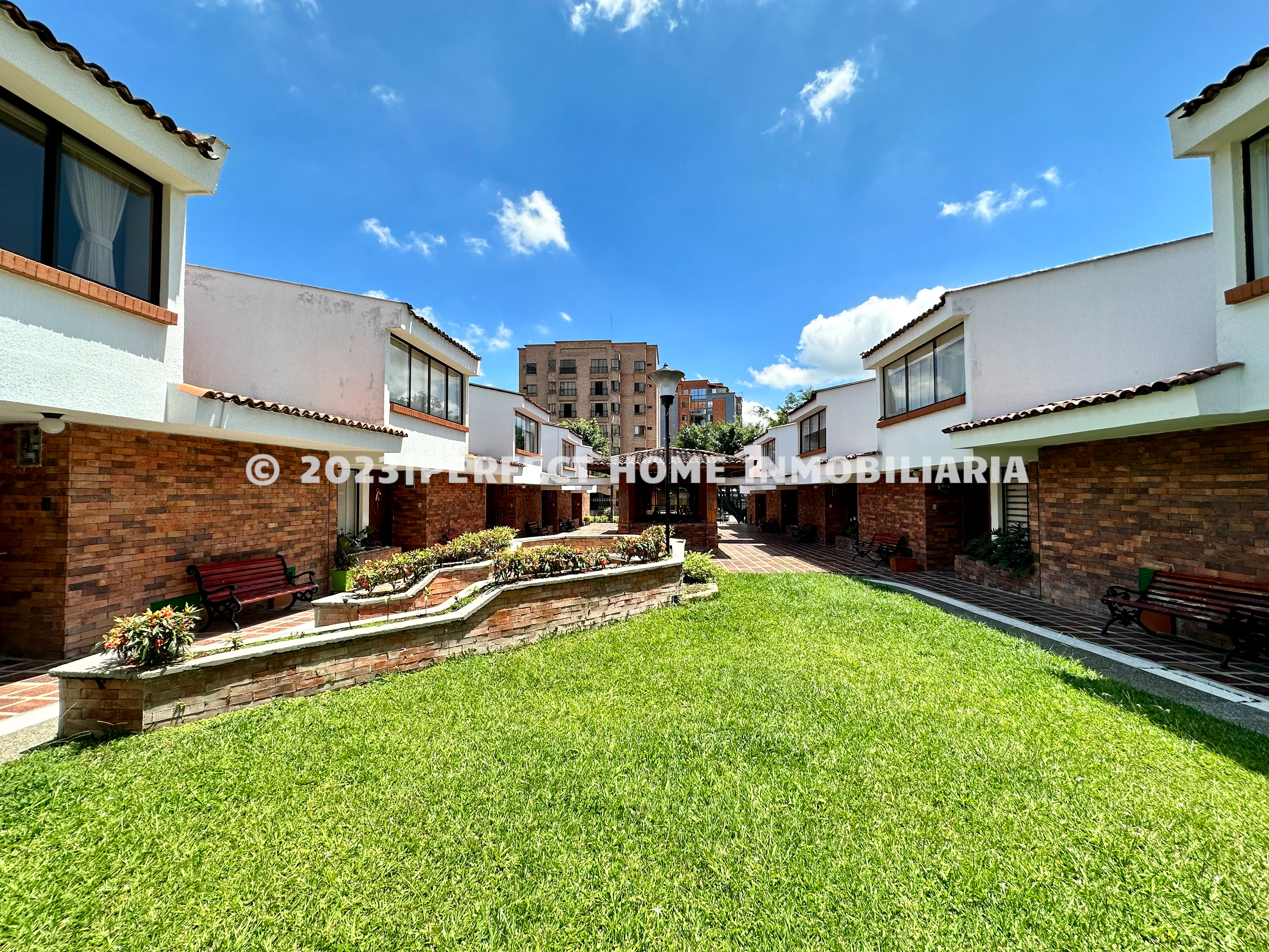 CASA EN VENTA LA CALLEJA ALAMOS
