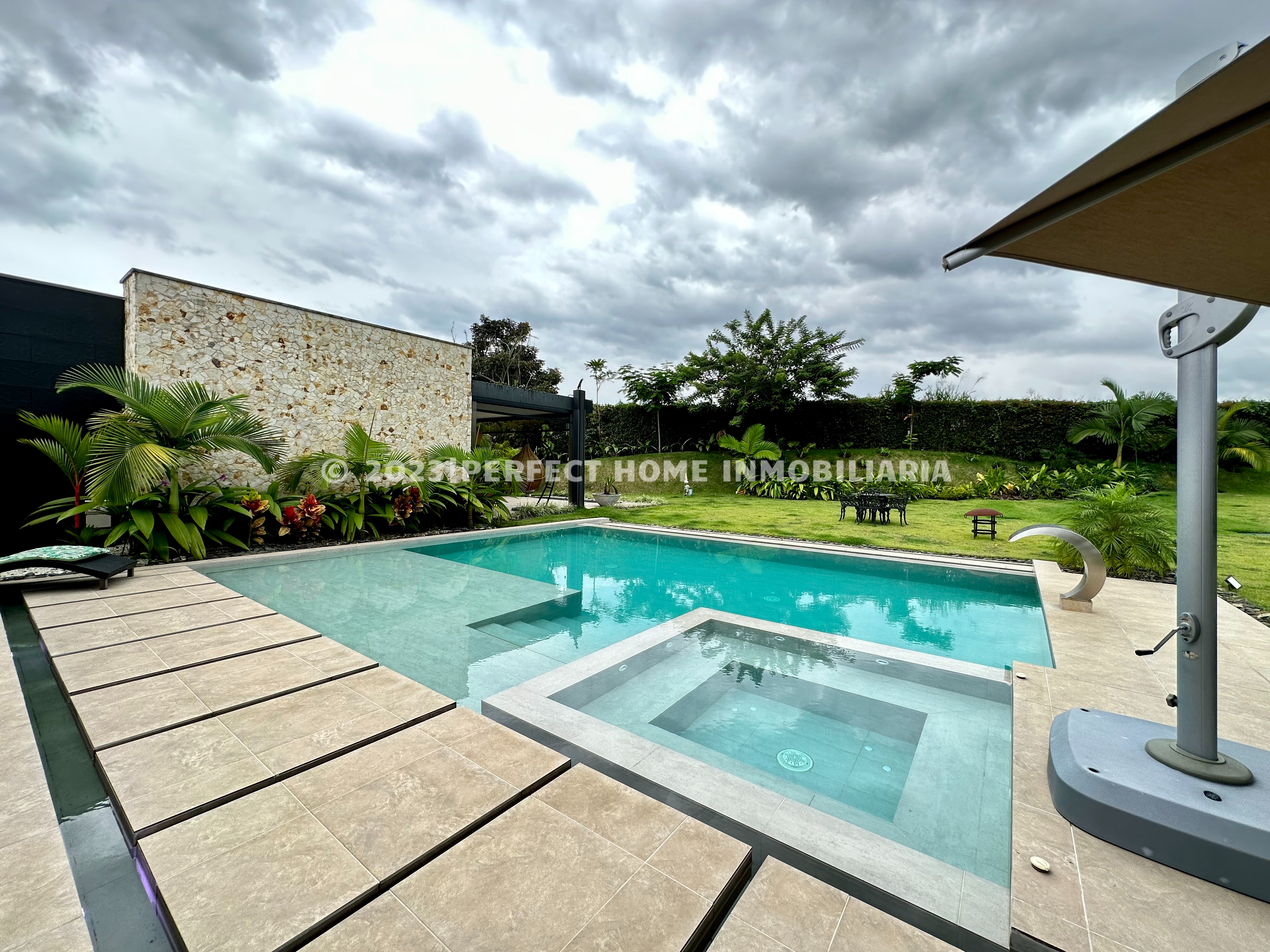  Casa Campestre de Lujo en Malabar
