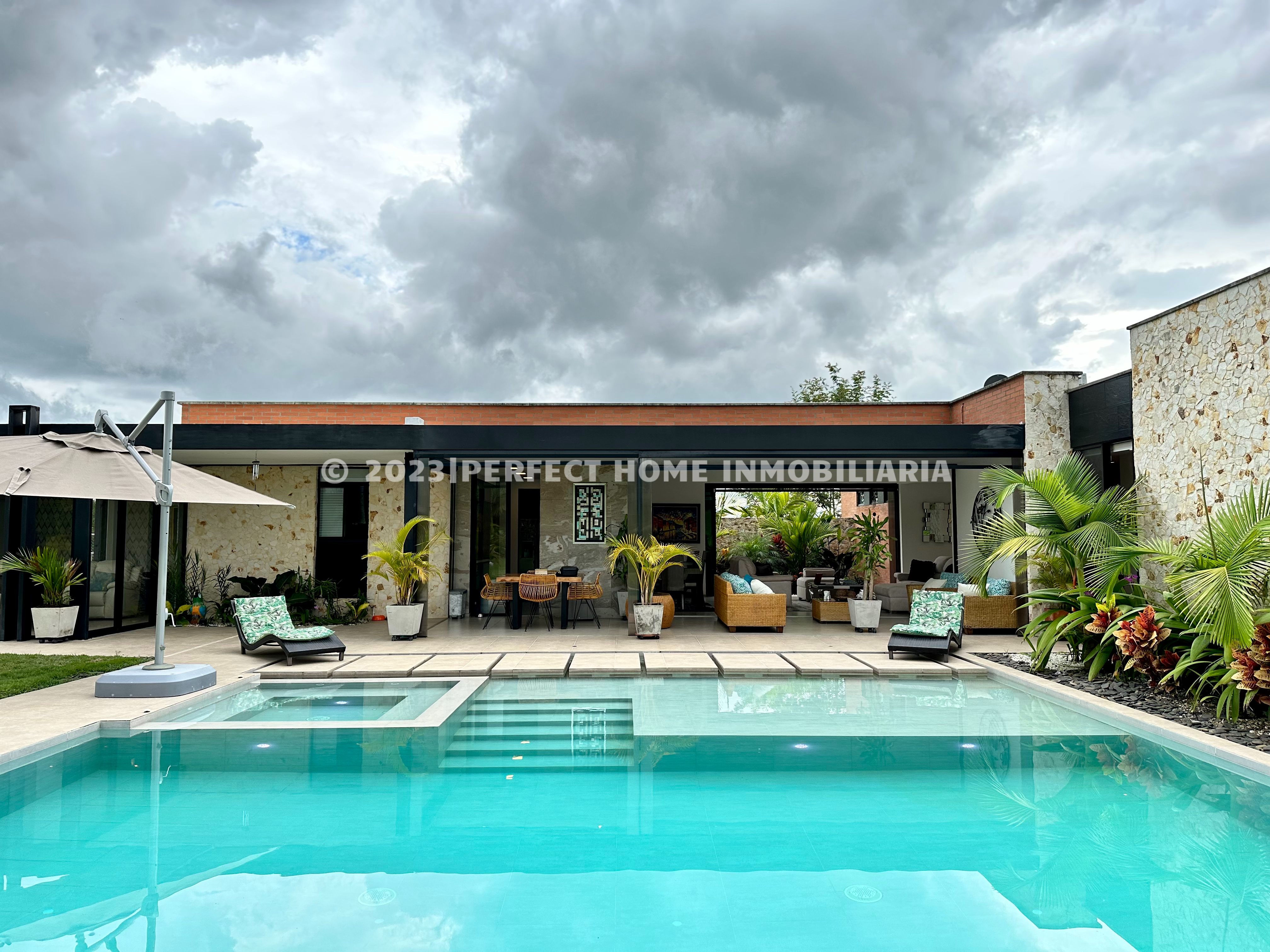  Casa Campestre de Lujo en Malabar