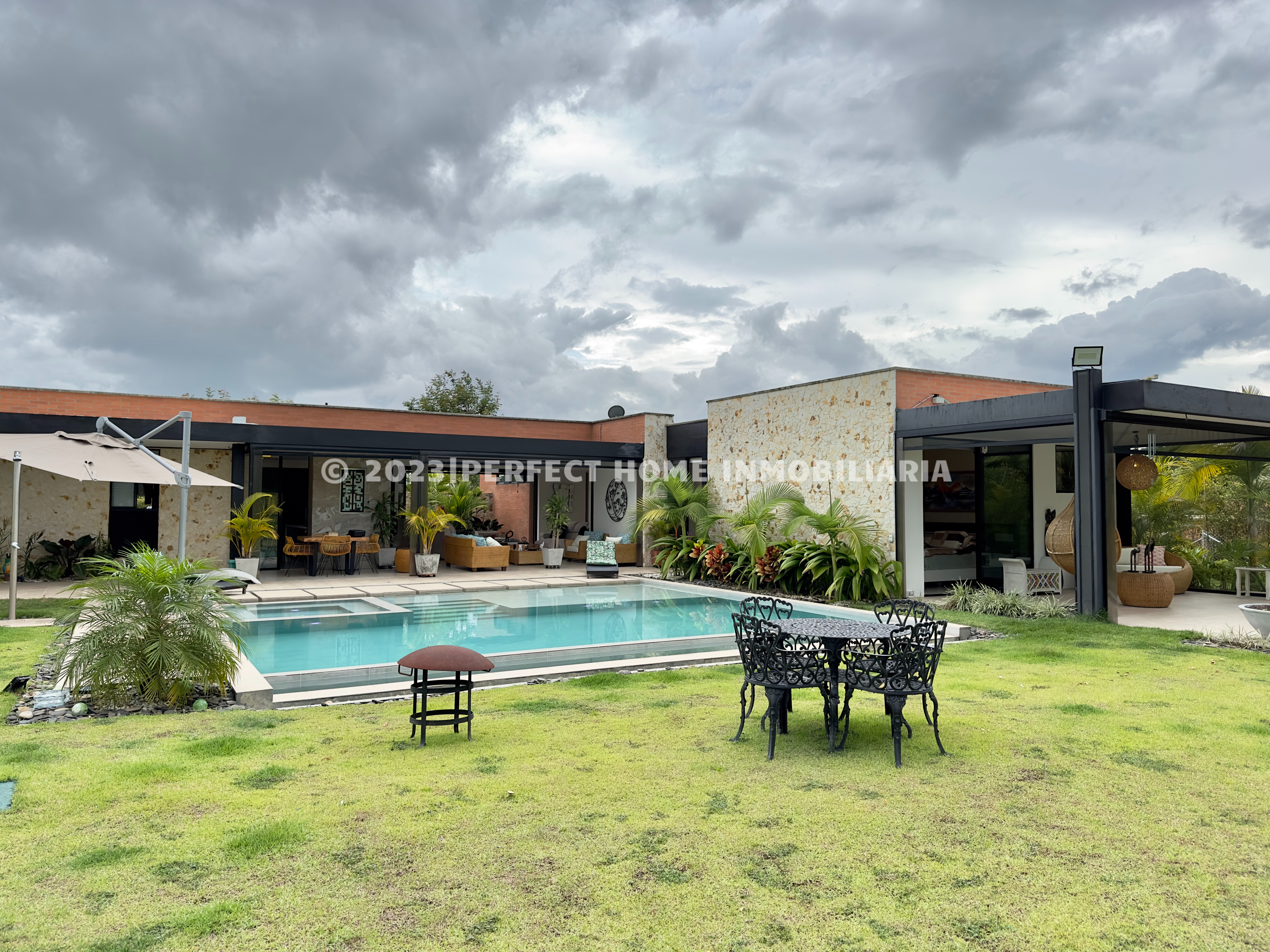  Casa Campestre de Lujo en Malabar
