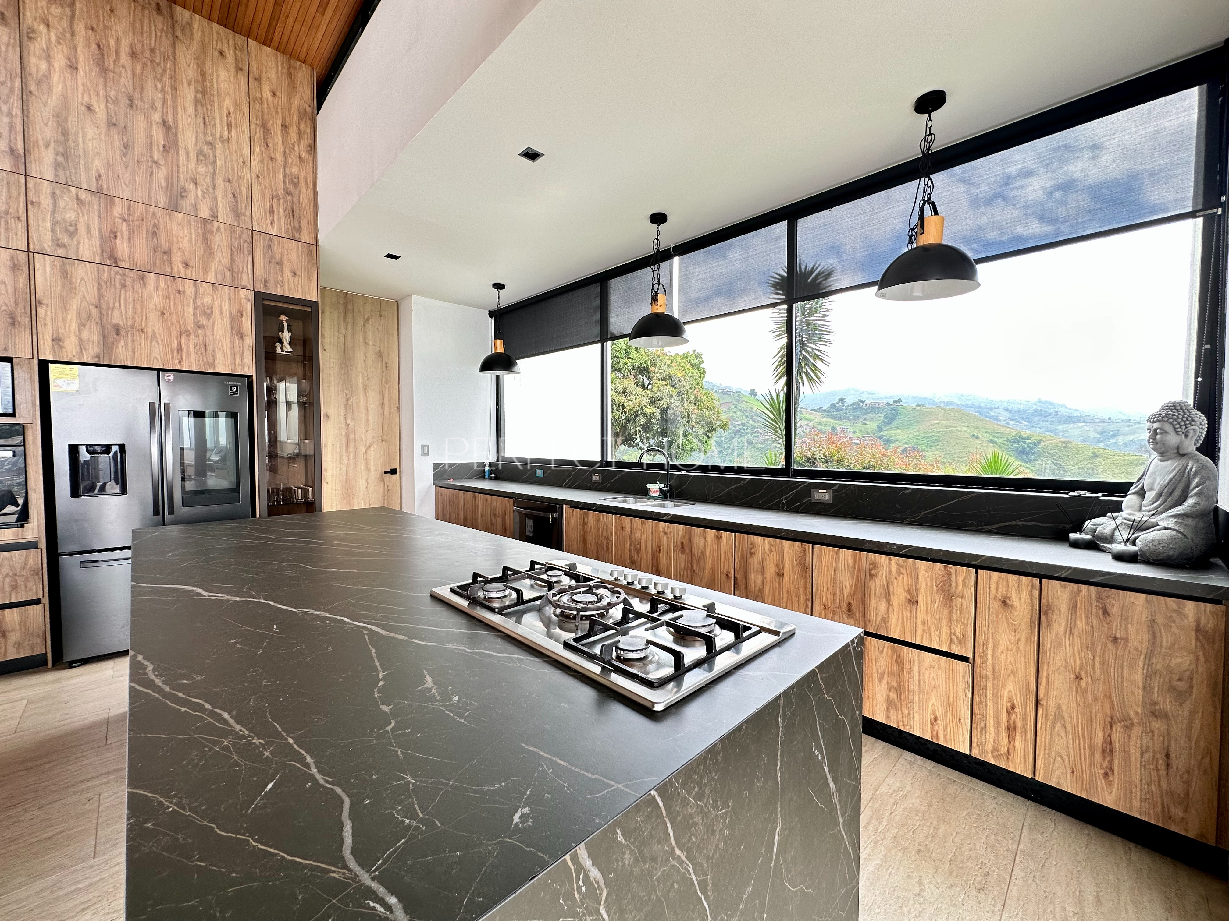 CASA CAMPESTRE DE LUJO EN VENTA
