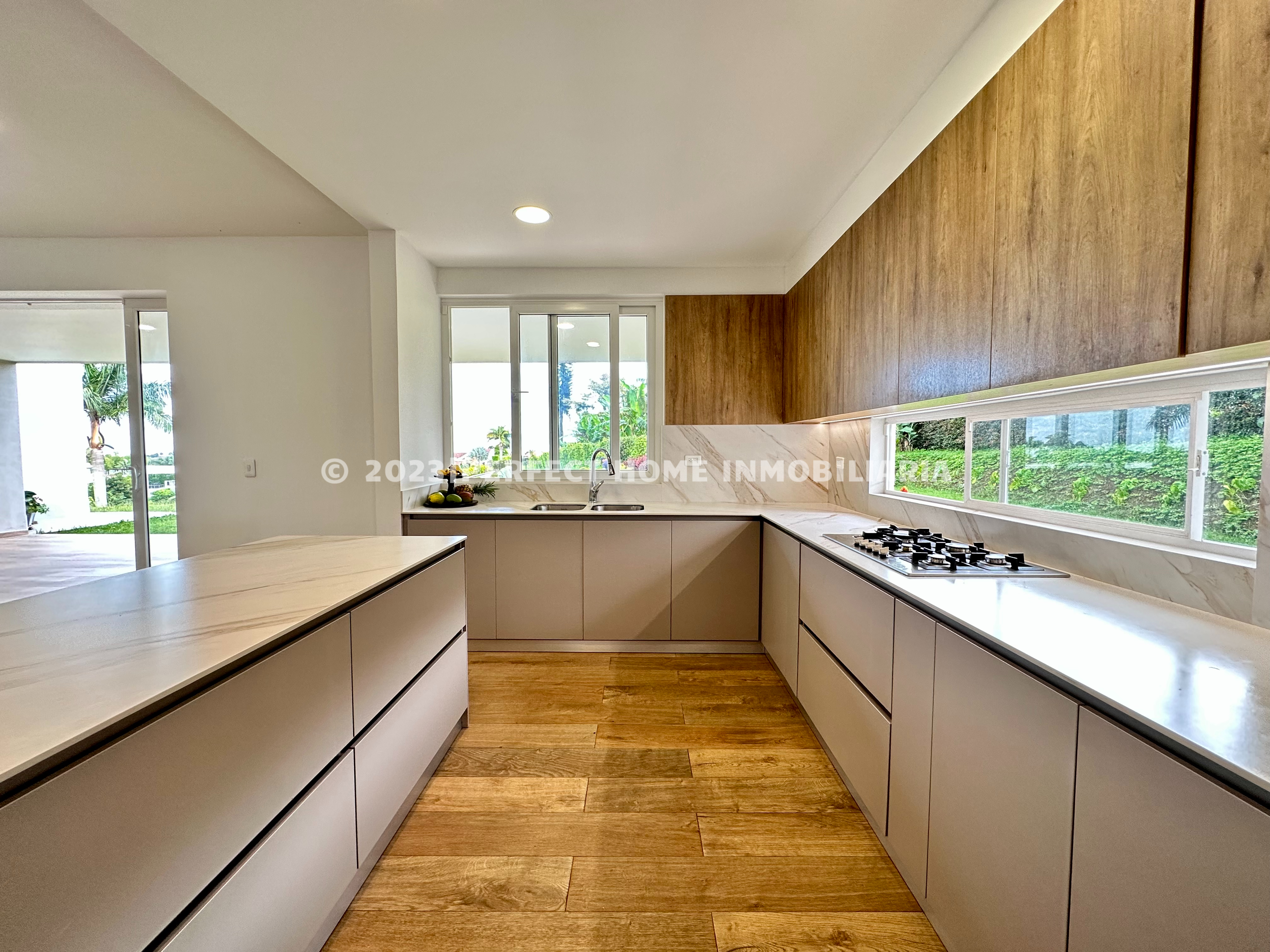 CASA CAMPESTRE EN VENTA VALLARTA, VIA ARMENIA