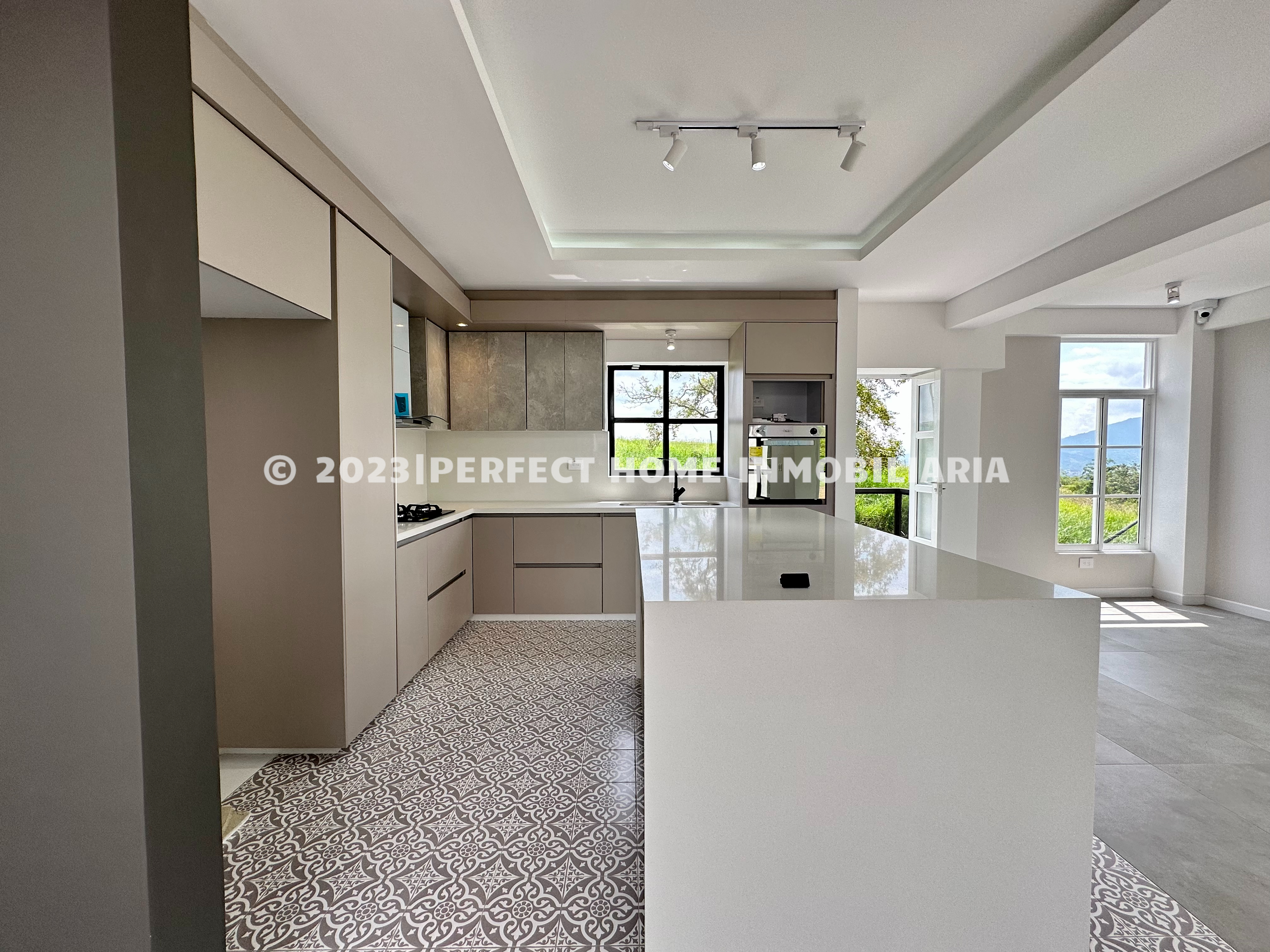 CASA CAMPESTRE EN VENTA VÍA ARMENIA