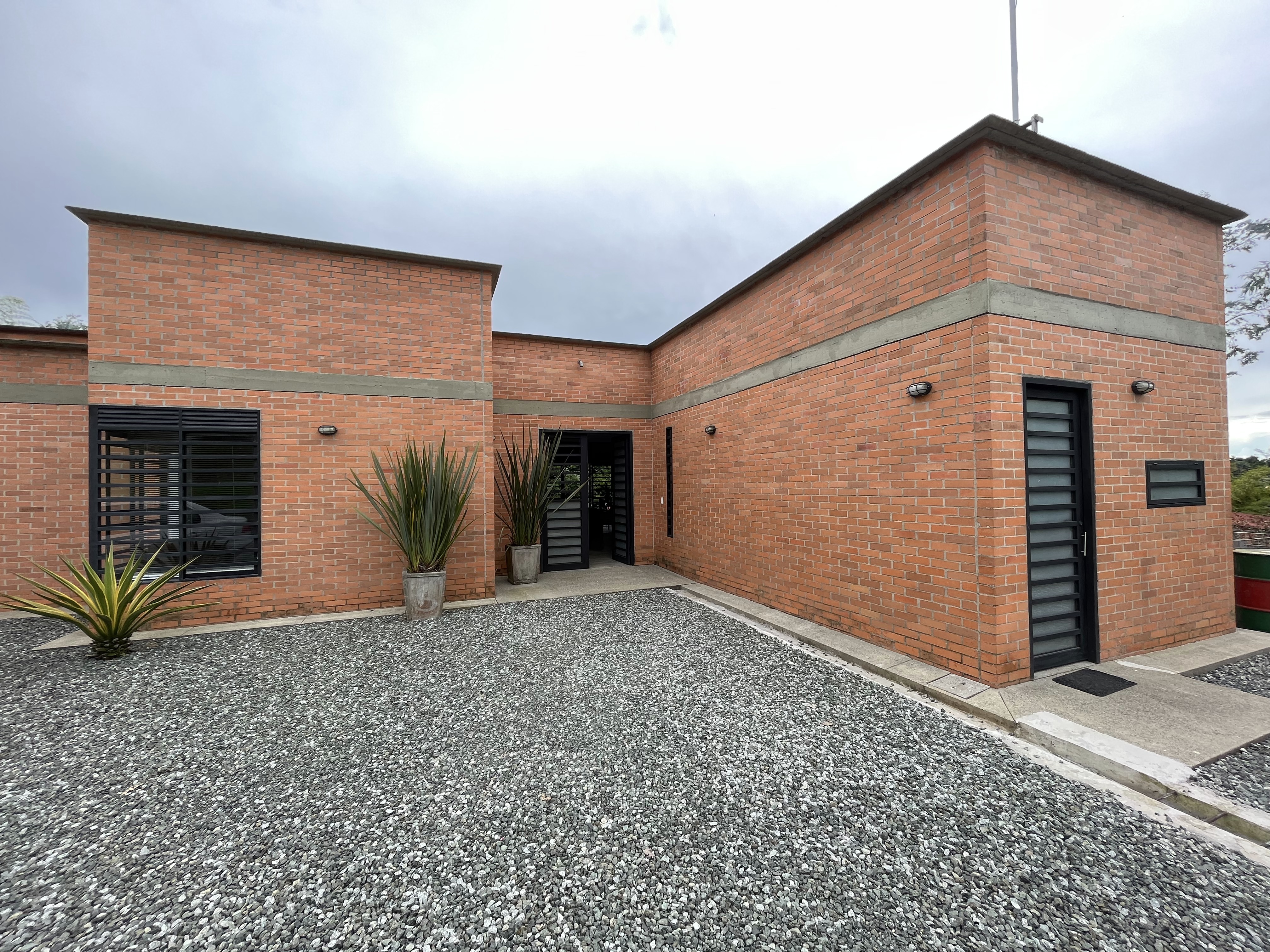 Casa Campestre en Venta con Diseño Industrial