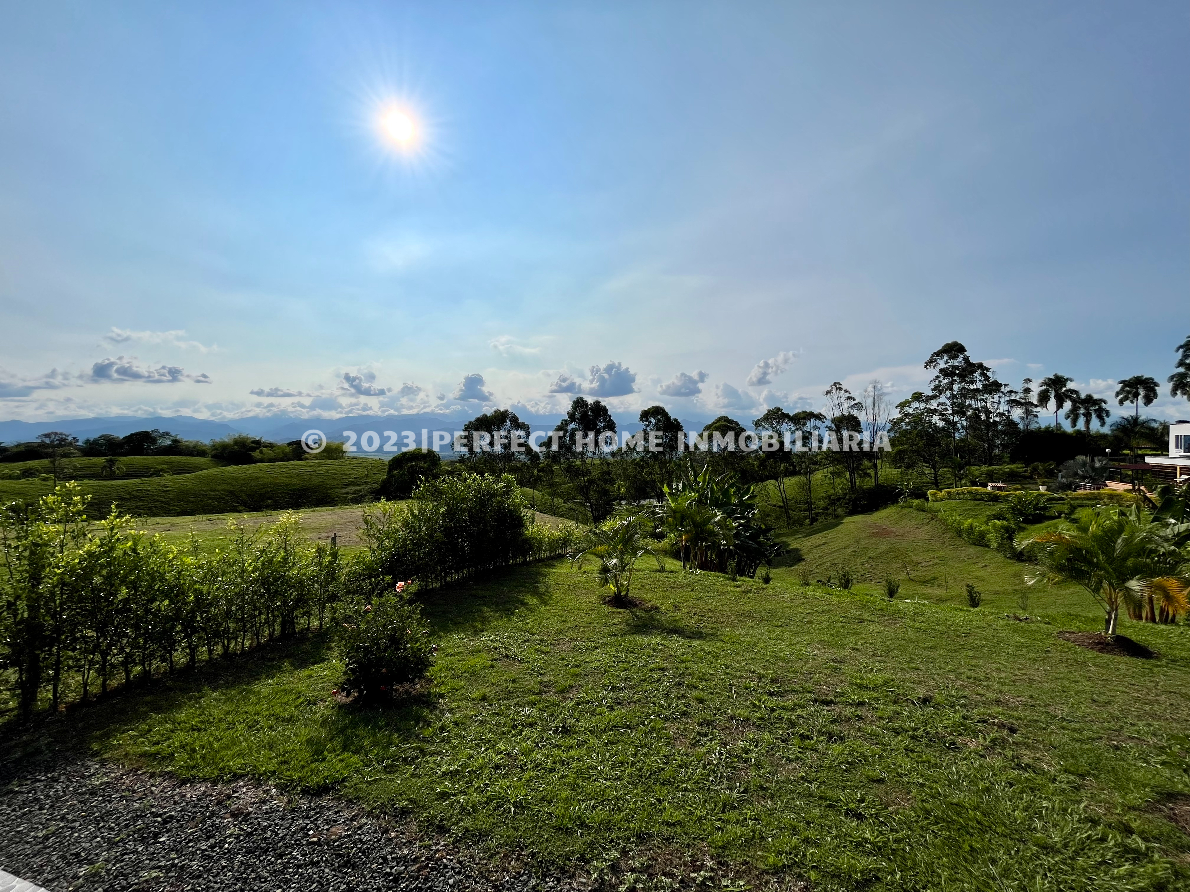 CASA CAMPESTRE EN VENTA CERRITOS - LA VIRGINIA