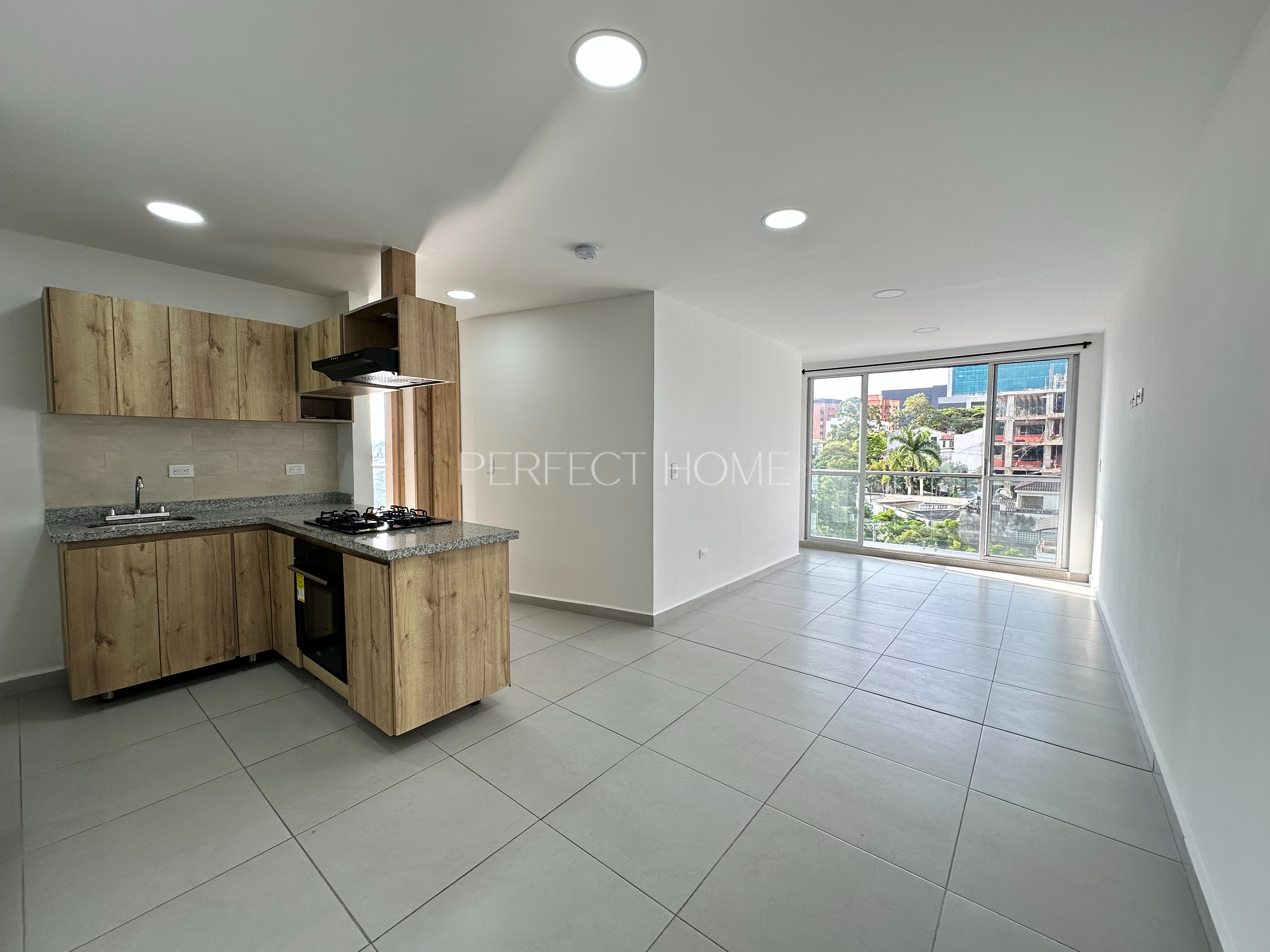 APARTAMENTO EN VENTA PINARES PEREIRA