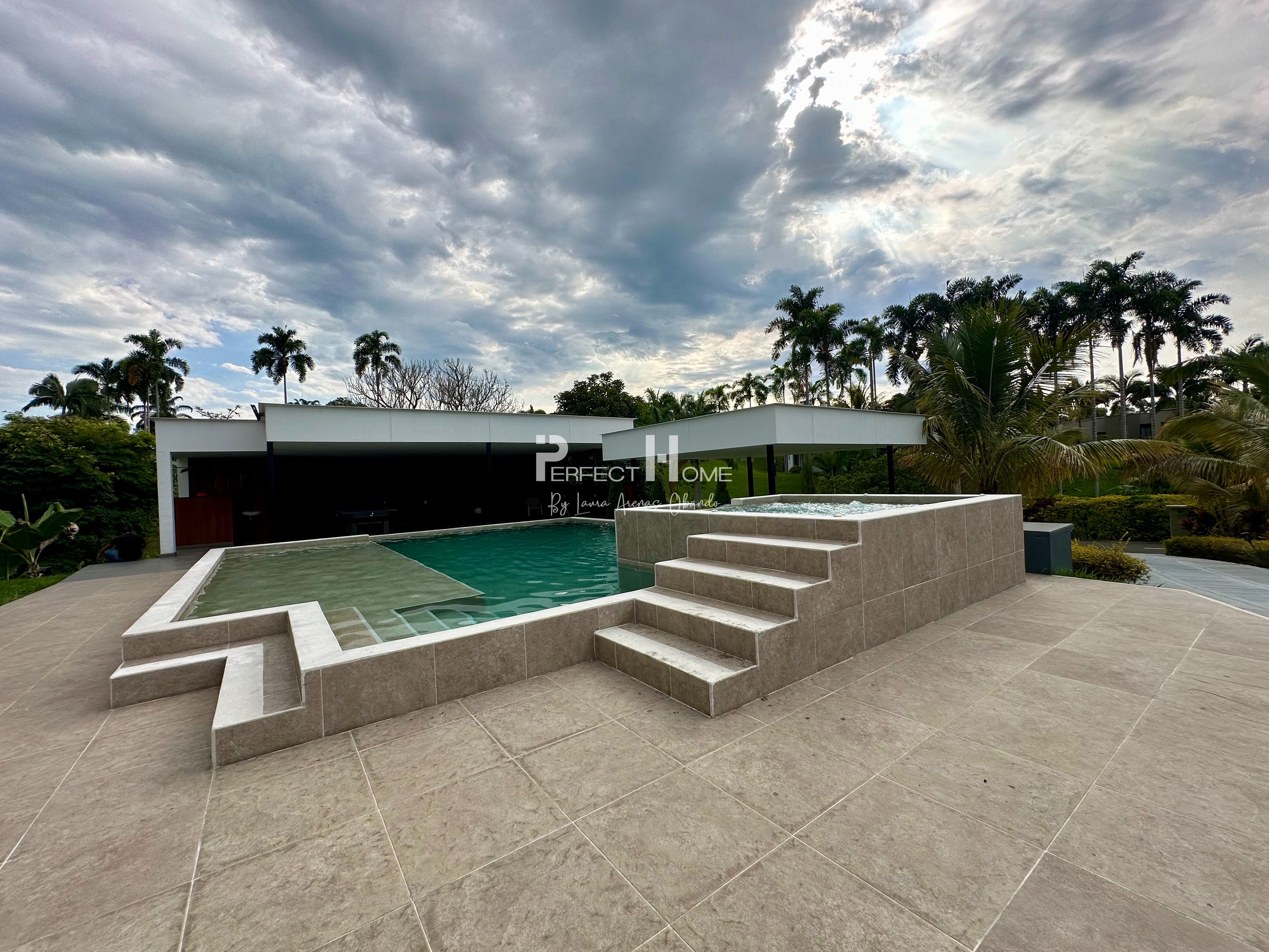 Casa Campestre en Venta Cerritos, Vía La Virginia