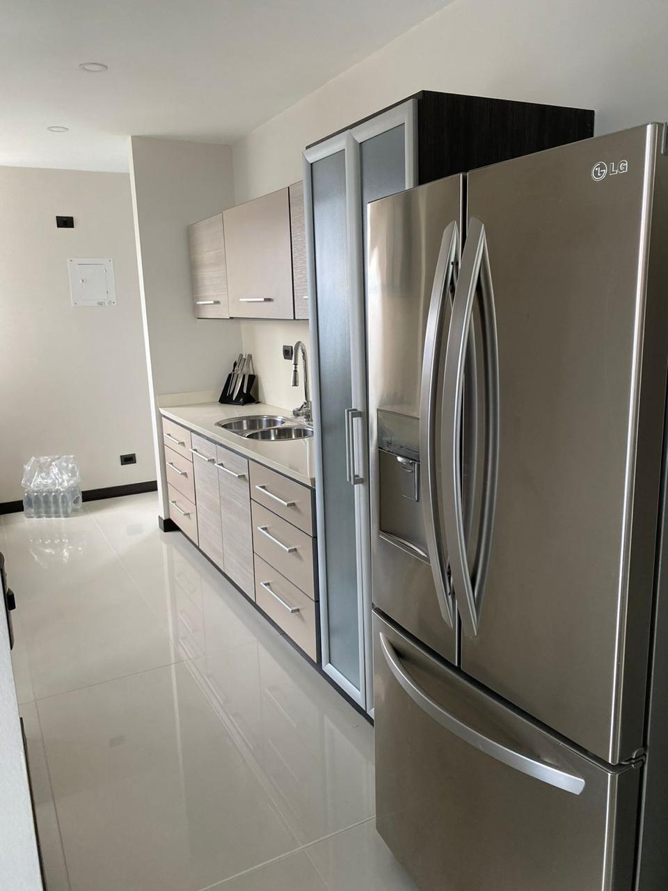 Apartamento en venta en Pinares de Alameda