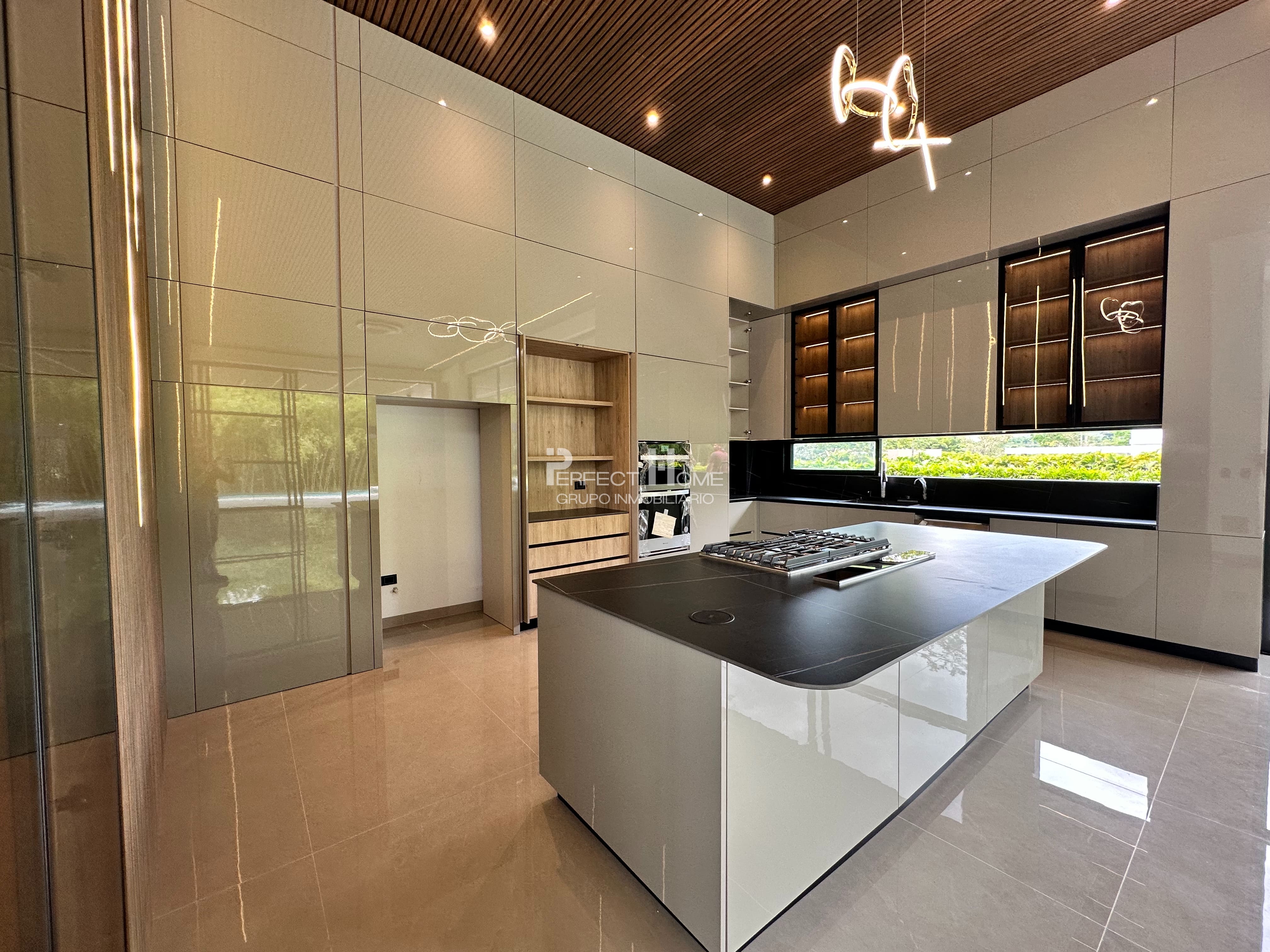 Casa Campestre de Lujo en Venta – Condominio Tipuana, Pereira