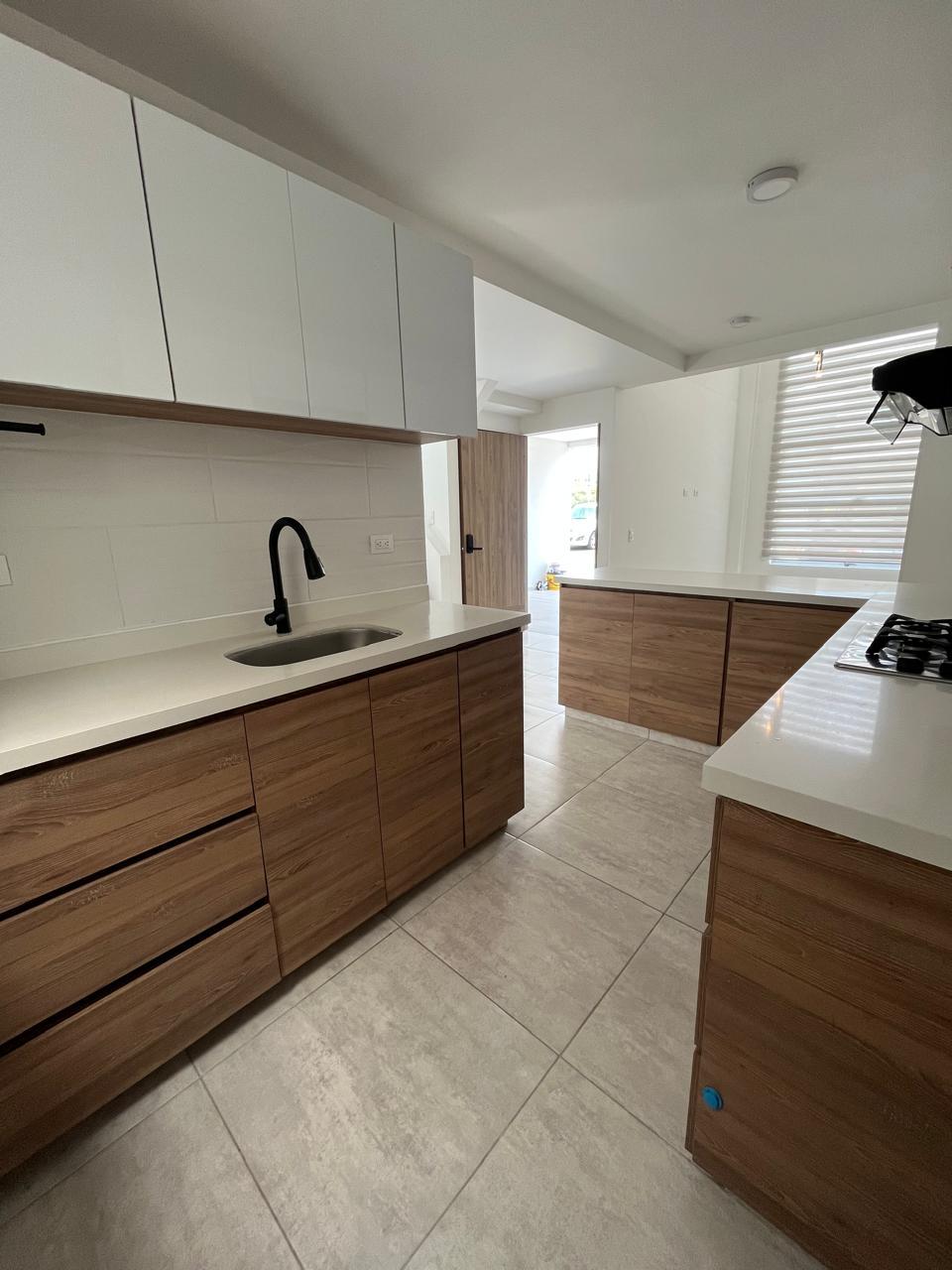 CASA EN VENTA EN KAOBA