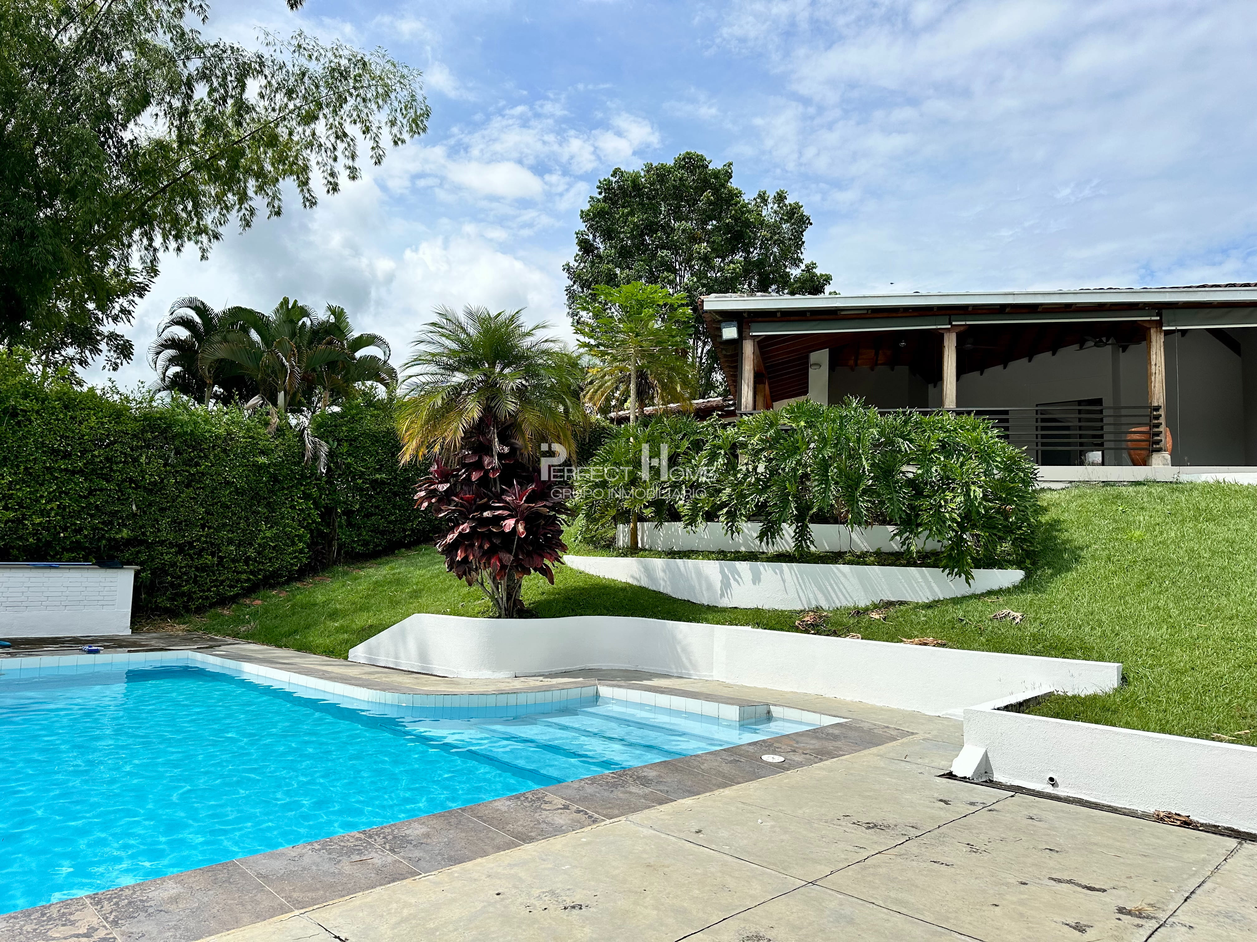 Casa Campestre en Venta, Cerritos Pereira