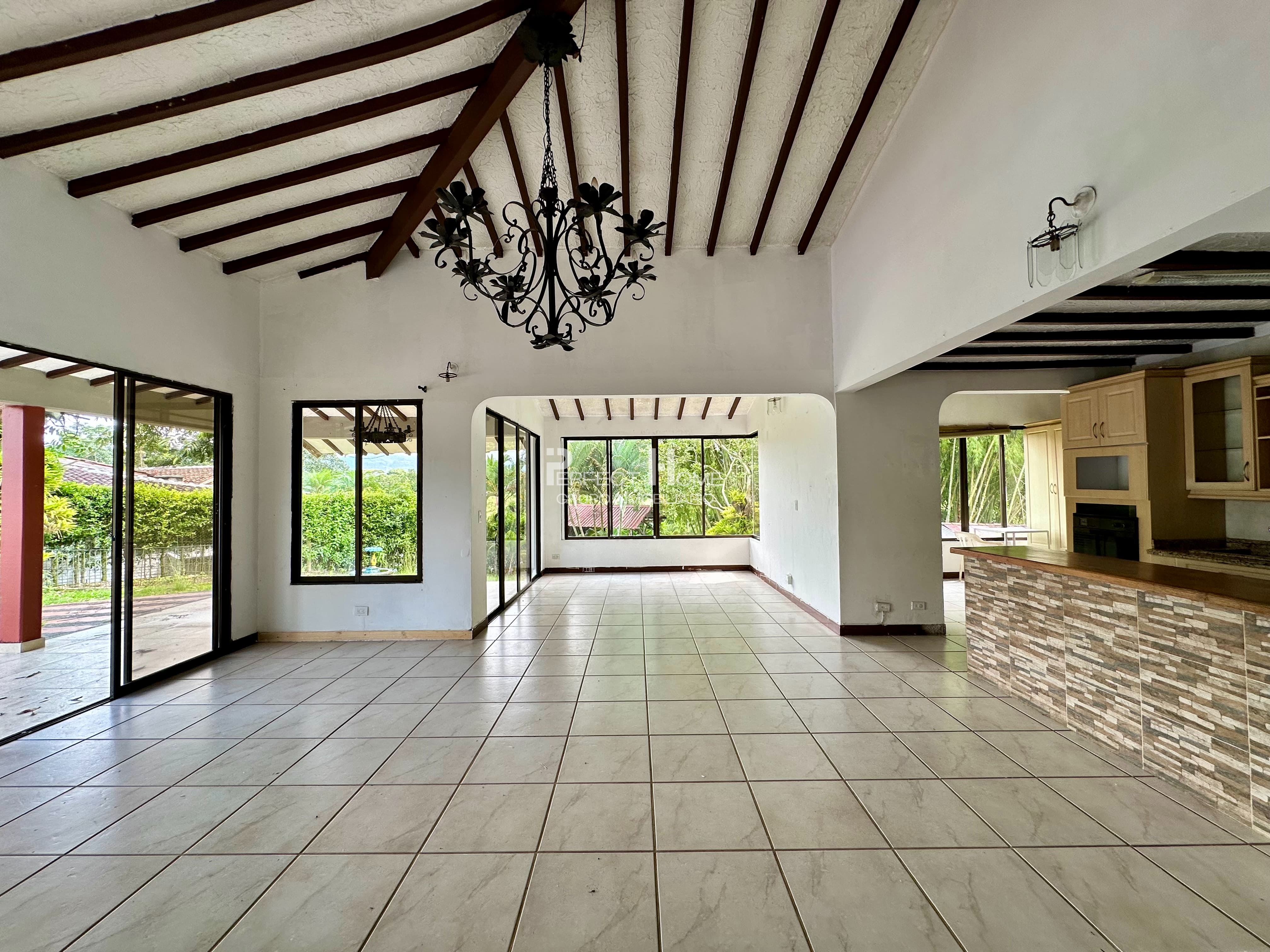 Casa Campestre en Venta Cerritos, ¡Oportunidad!