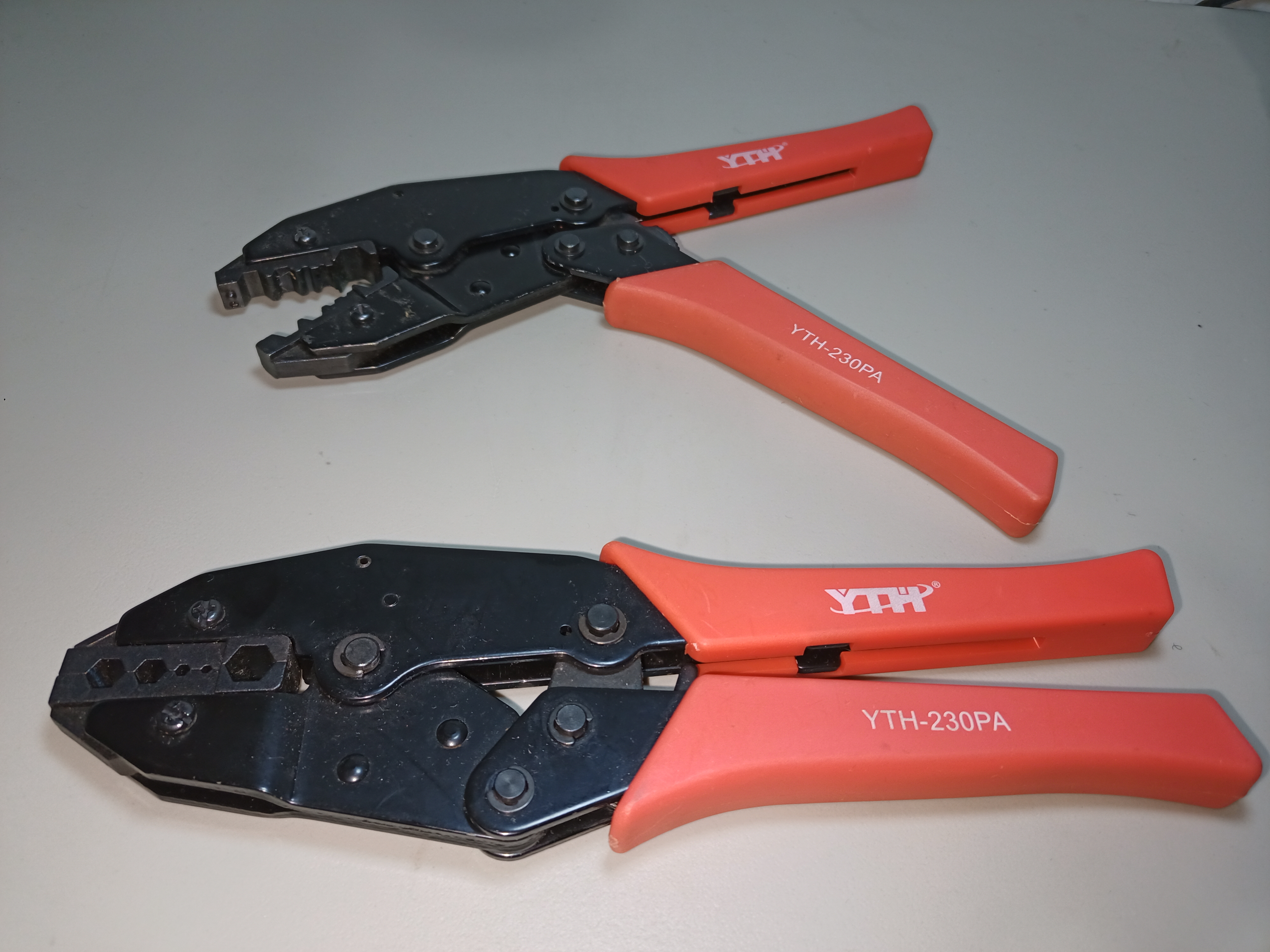 Pinzas Para Ponchar Cable Rg59 Y Cable Bnc Para Cctv