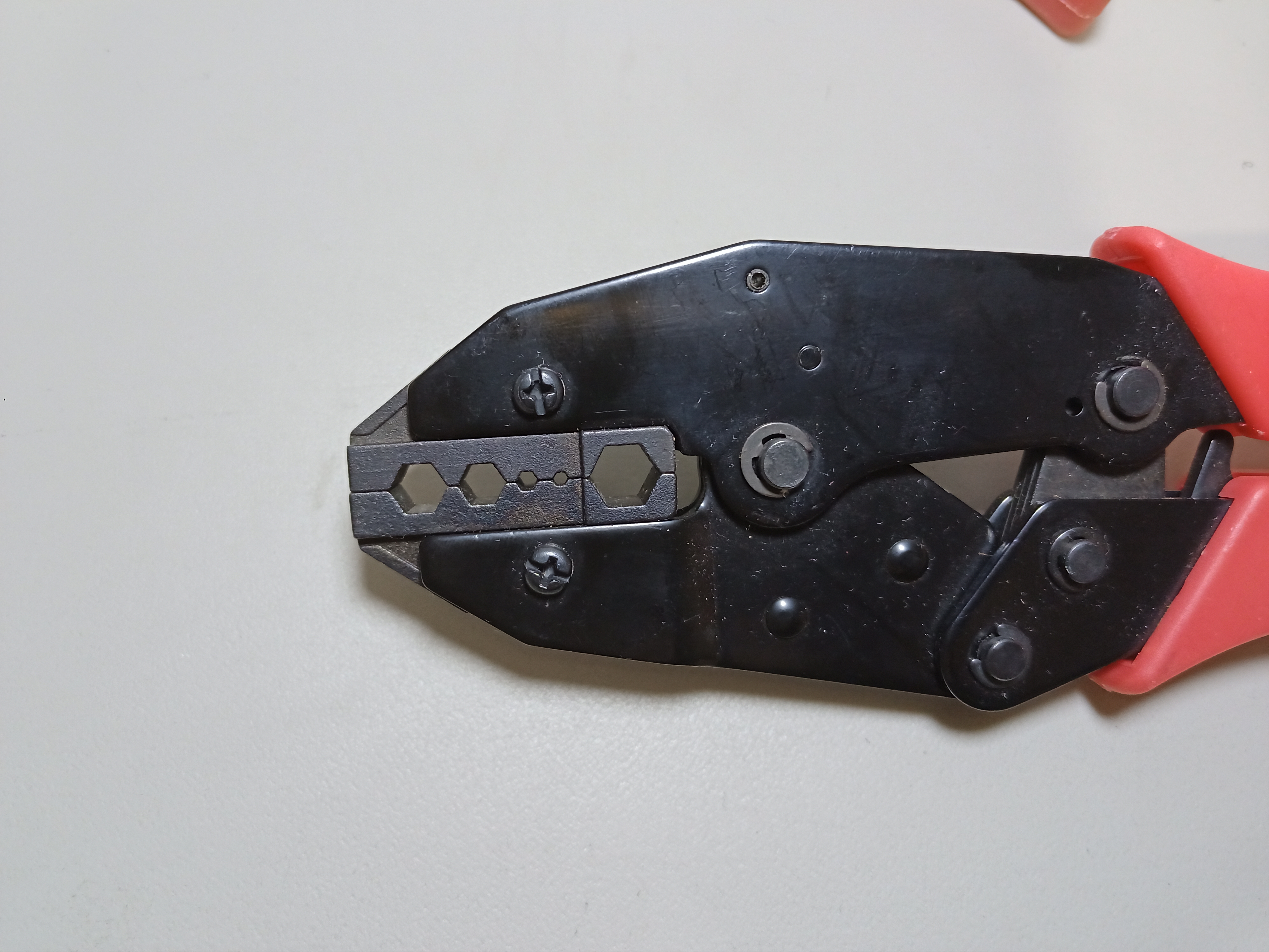 Pinzas Para Ponchar Cable Rg59 Y Cable Bnc Para Cctv